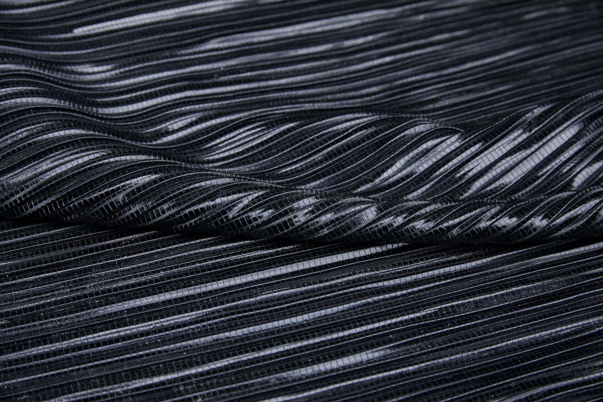 Pleated & Foiled Fluid Lamé - Black fabric, image 2 of 7