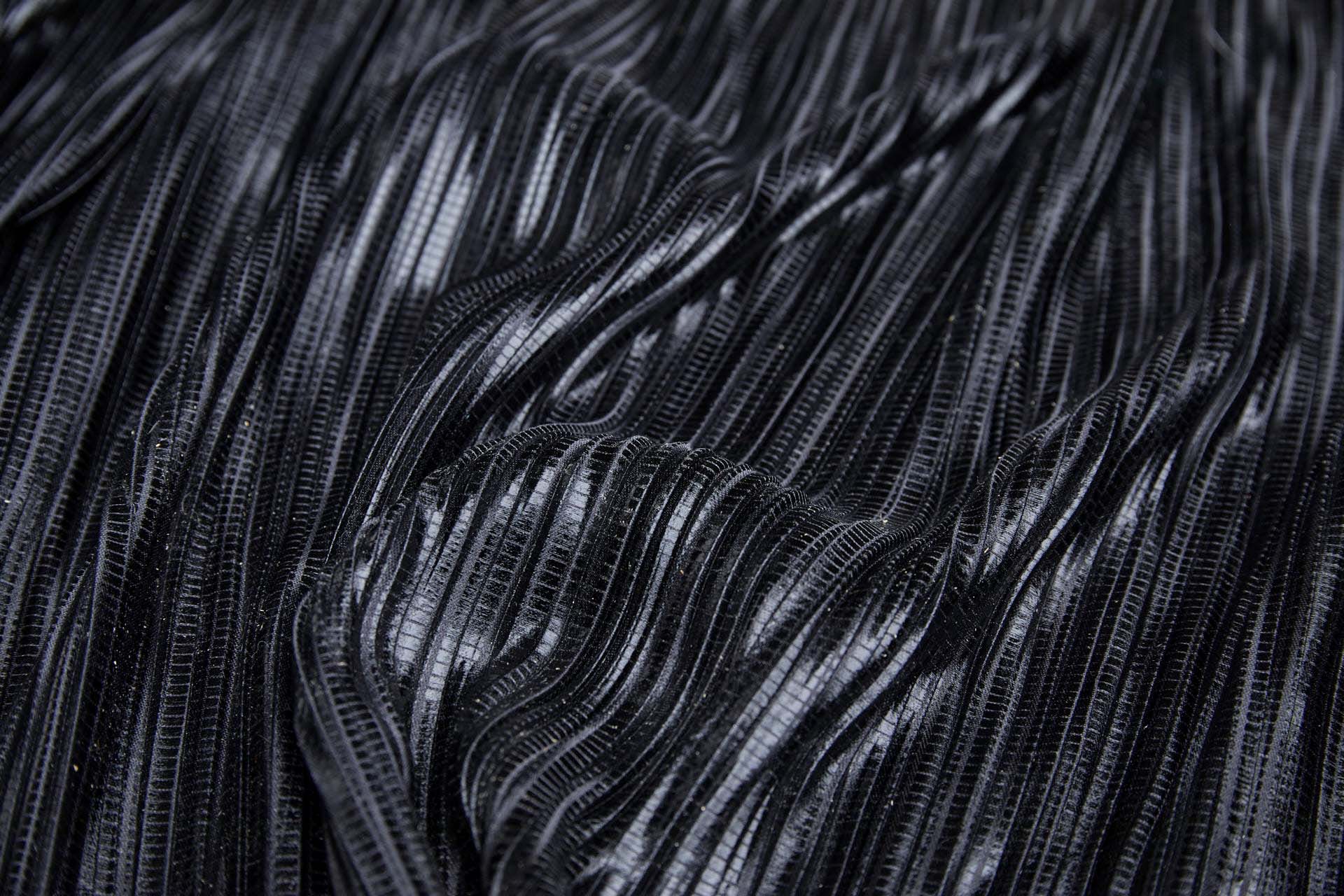 Pleated & Foiled Fluid Lamé - Black fabric, image 3 of 7