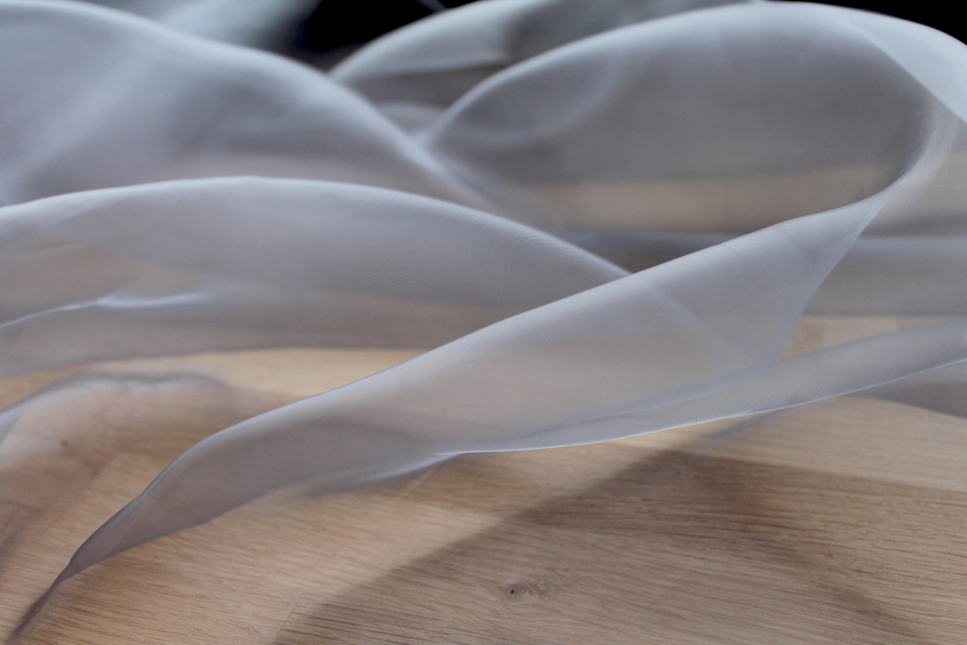 Polyester "Glass" Organza - Grey fabric