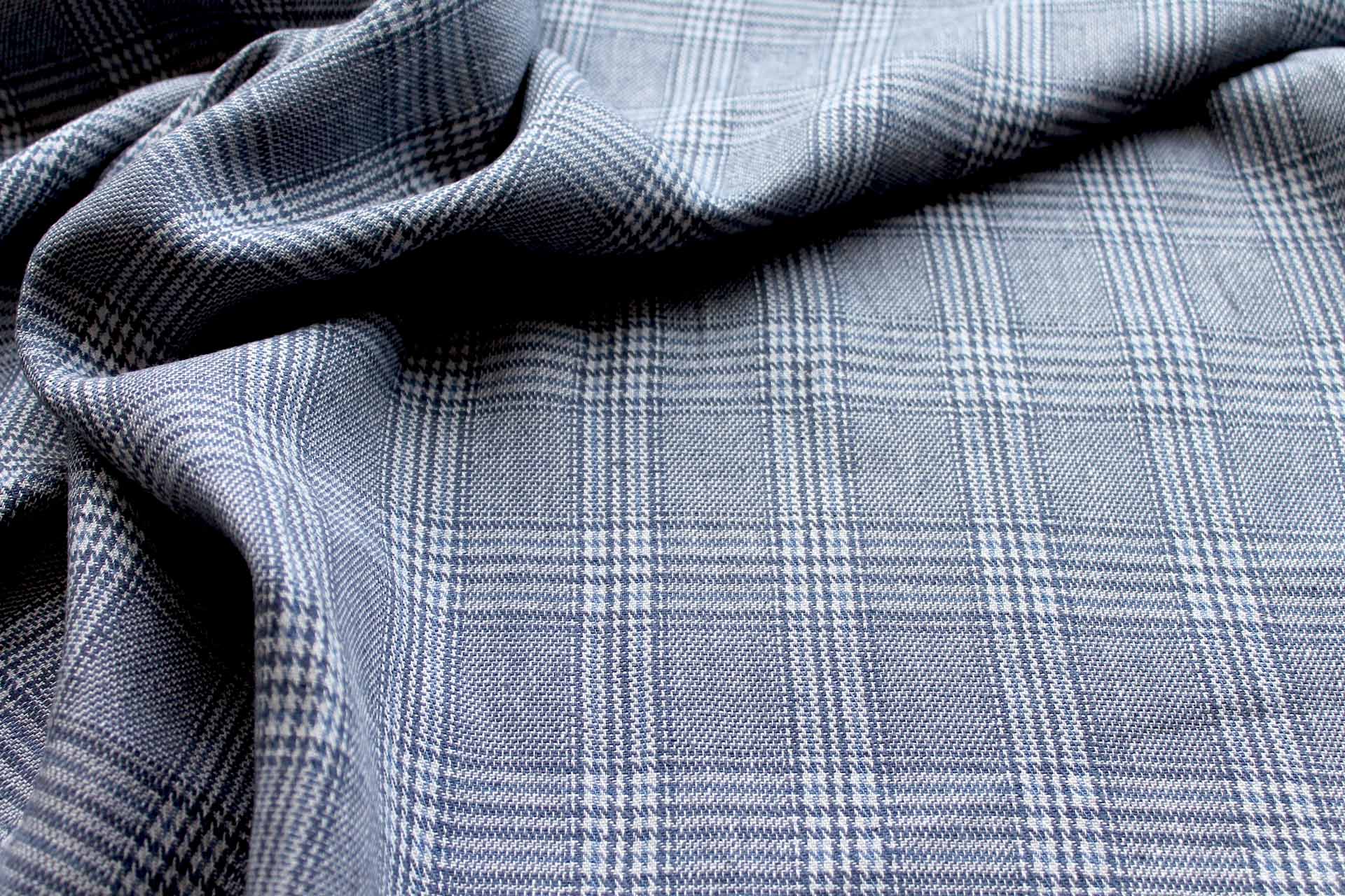 "Prince of Wales" Check Linen in Blues fabric, image 4 of 7