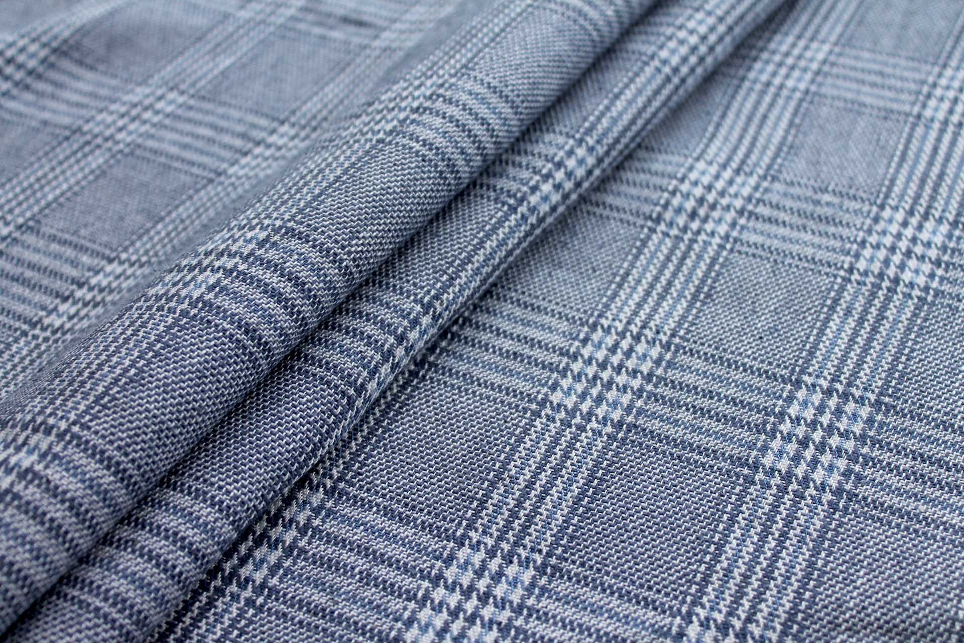 "Prince of Wales" Check Linen in Blues fabric, image 6 of 7