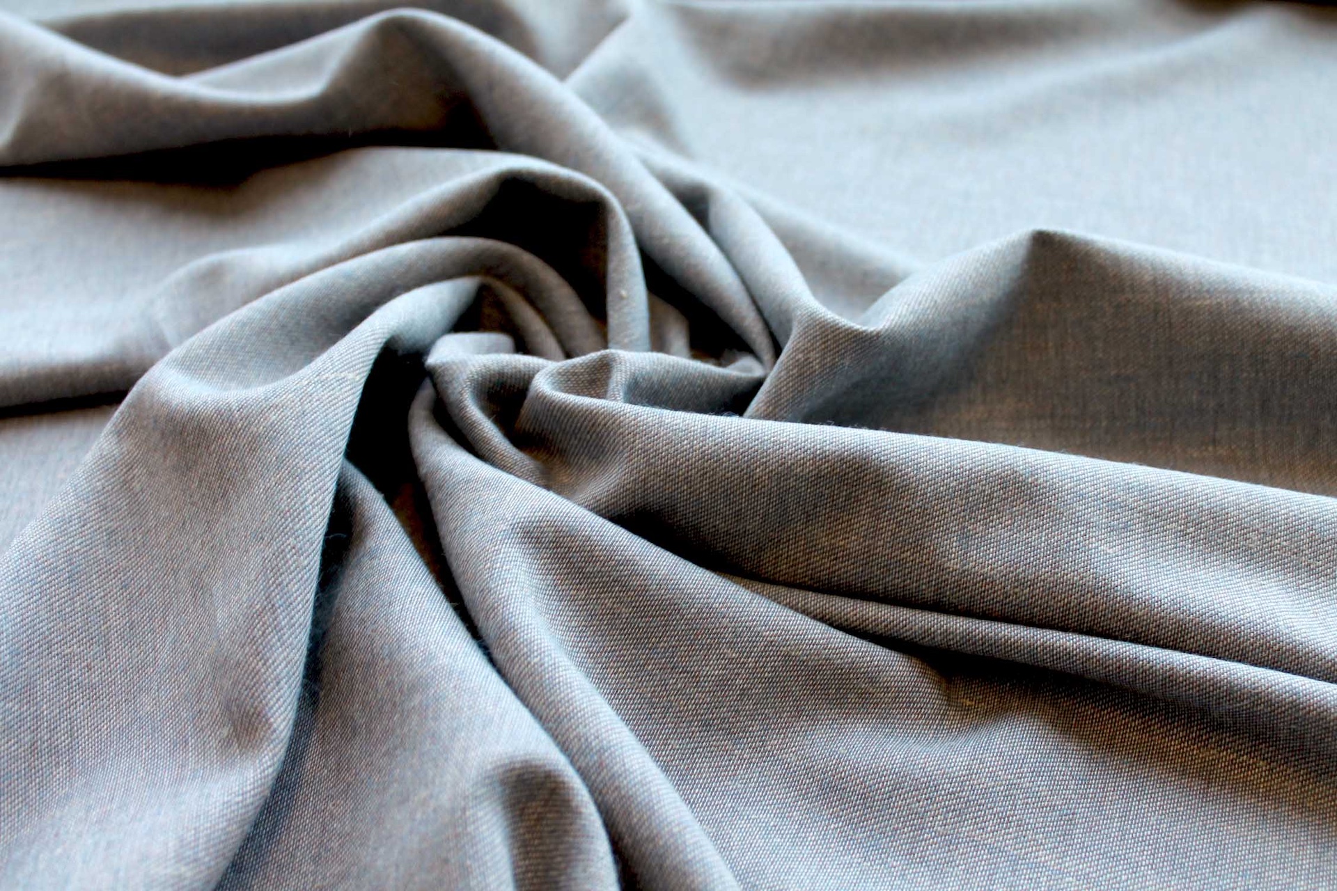 Reversible Linen Twill Weave "Denim" in Mid Blue / Light Brown fabric, image 4 of 8
