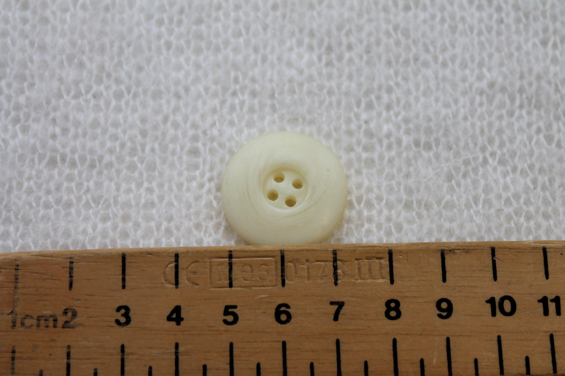Round Cream "Faux Horn" Button - 2.5cm, image 3 of 3