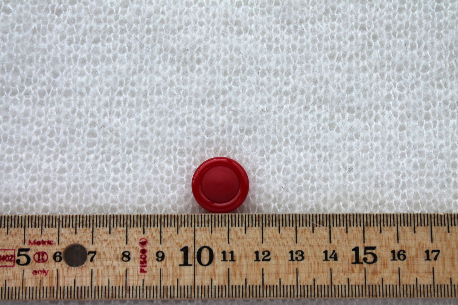 Round Red Ridge Button - 1.6cm, image 4 of 4