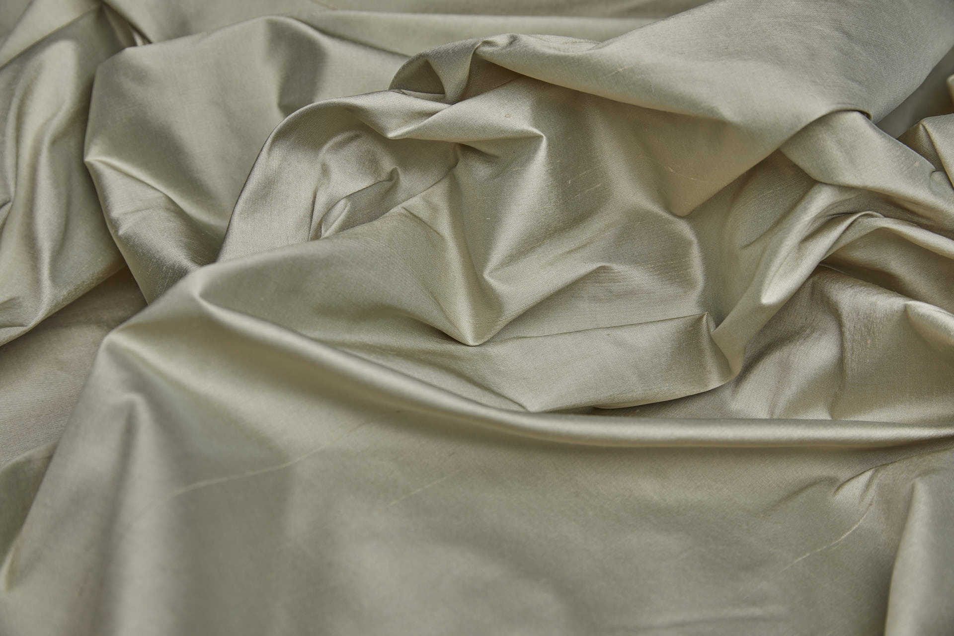 Silk Dupion - Straw shot Mint Green fabric, image 2 of 8