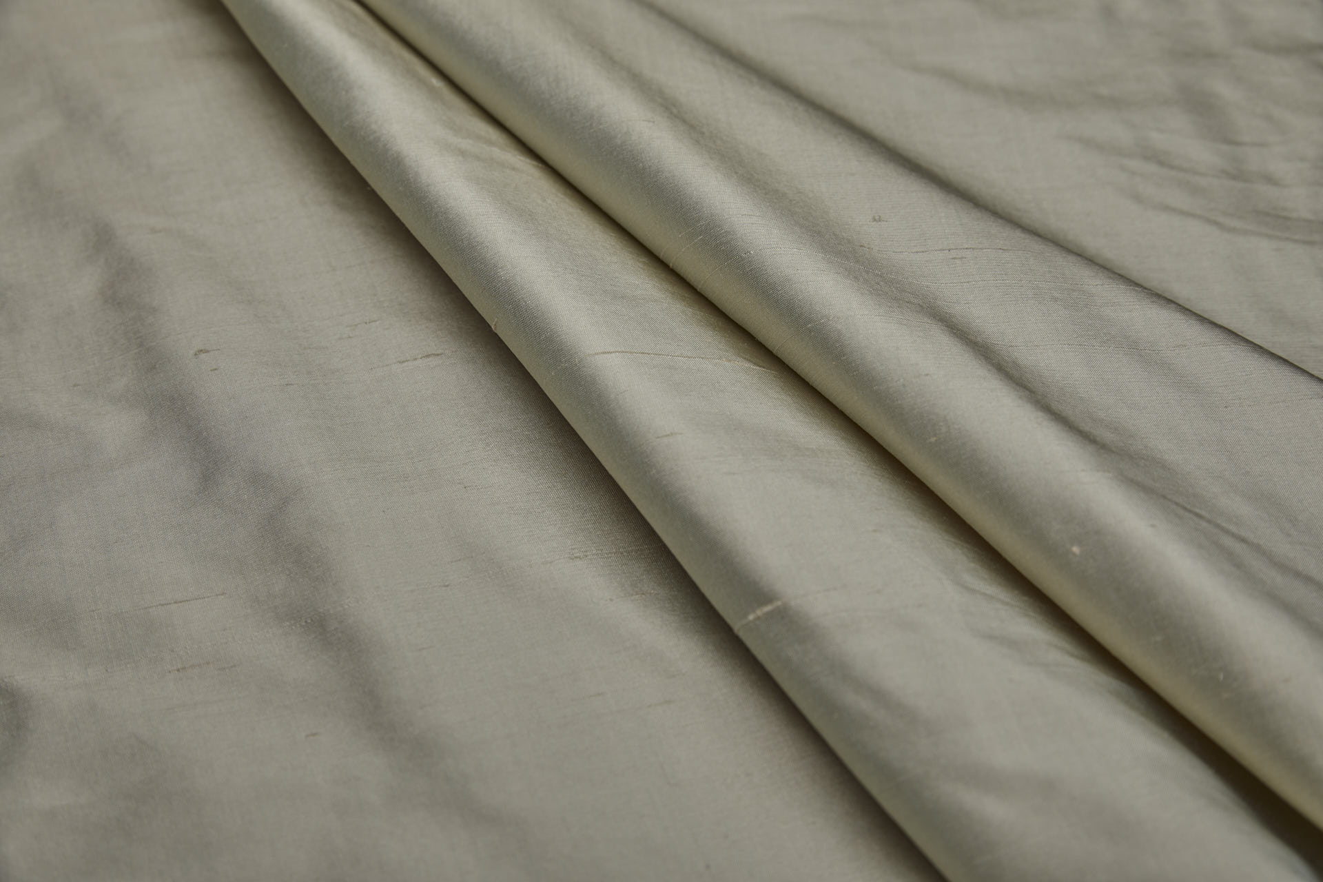 Silk Dupion - Straw shot Mint Green fabric, image 5 of 8