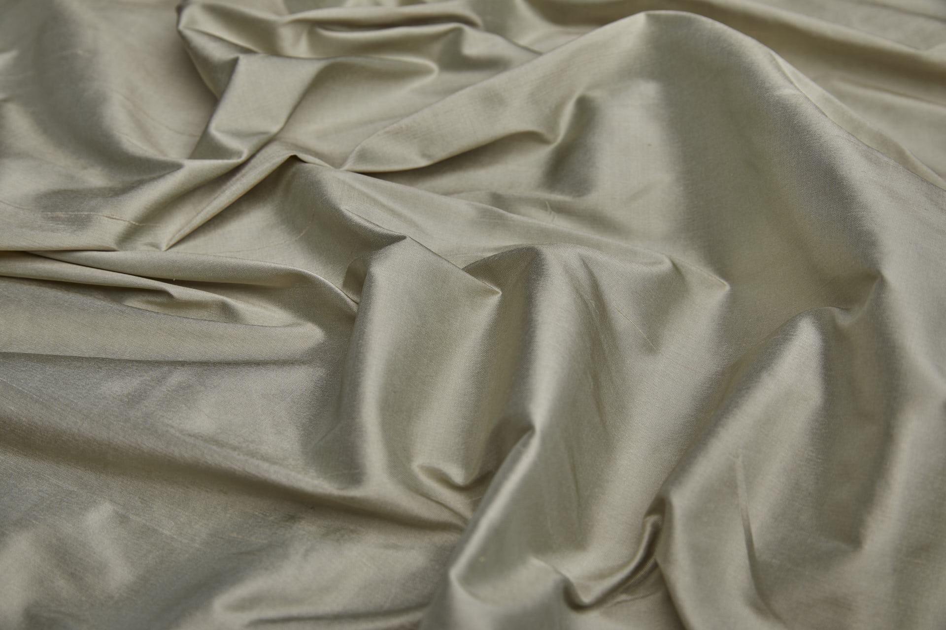 Silk Dupion - Straw shot Mint Green fabric, image 6 of 8