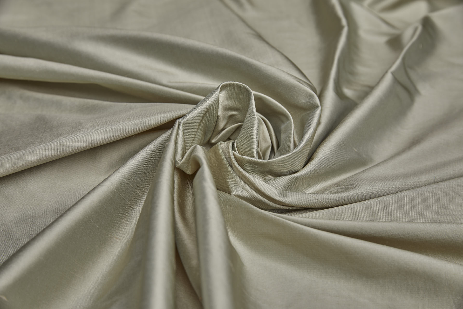 Silk Dupion - Straw shot Mint Green fabric