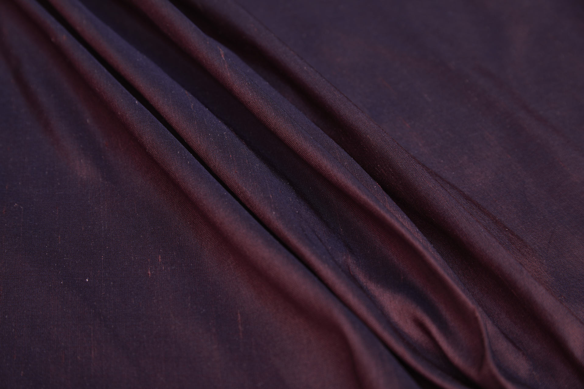 Silk Dupion - Castro fabric, image 5 of 9