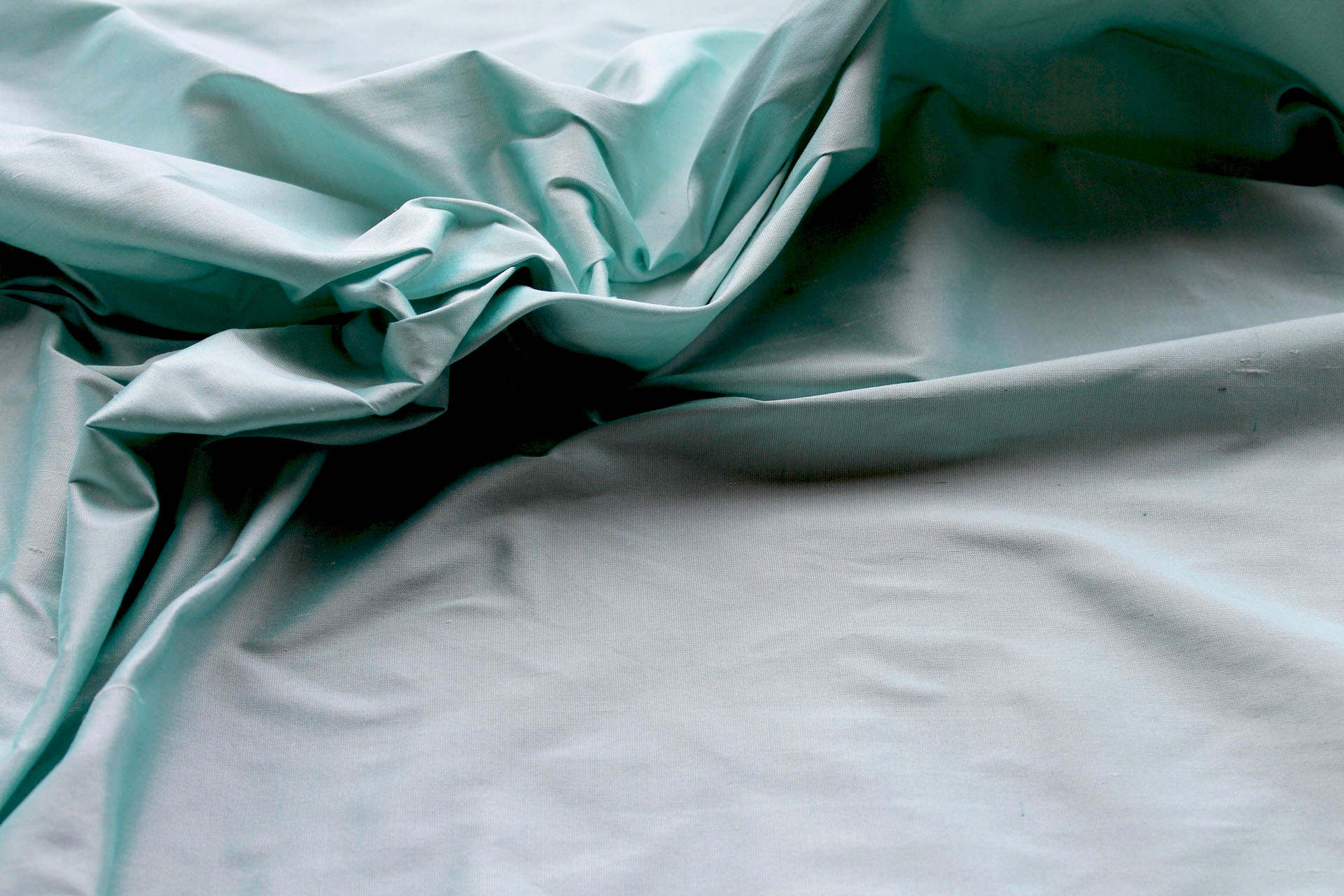 Silk Dupion - Mint shot White - B89 fabric, image 5 of 6