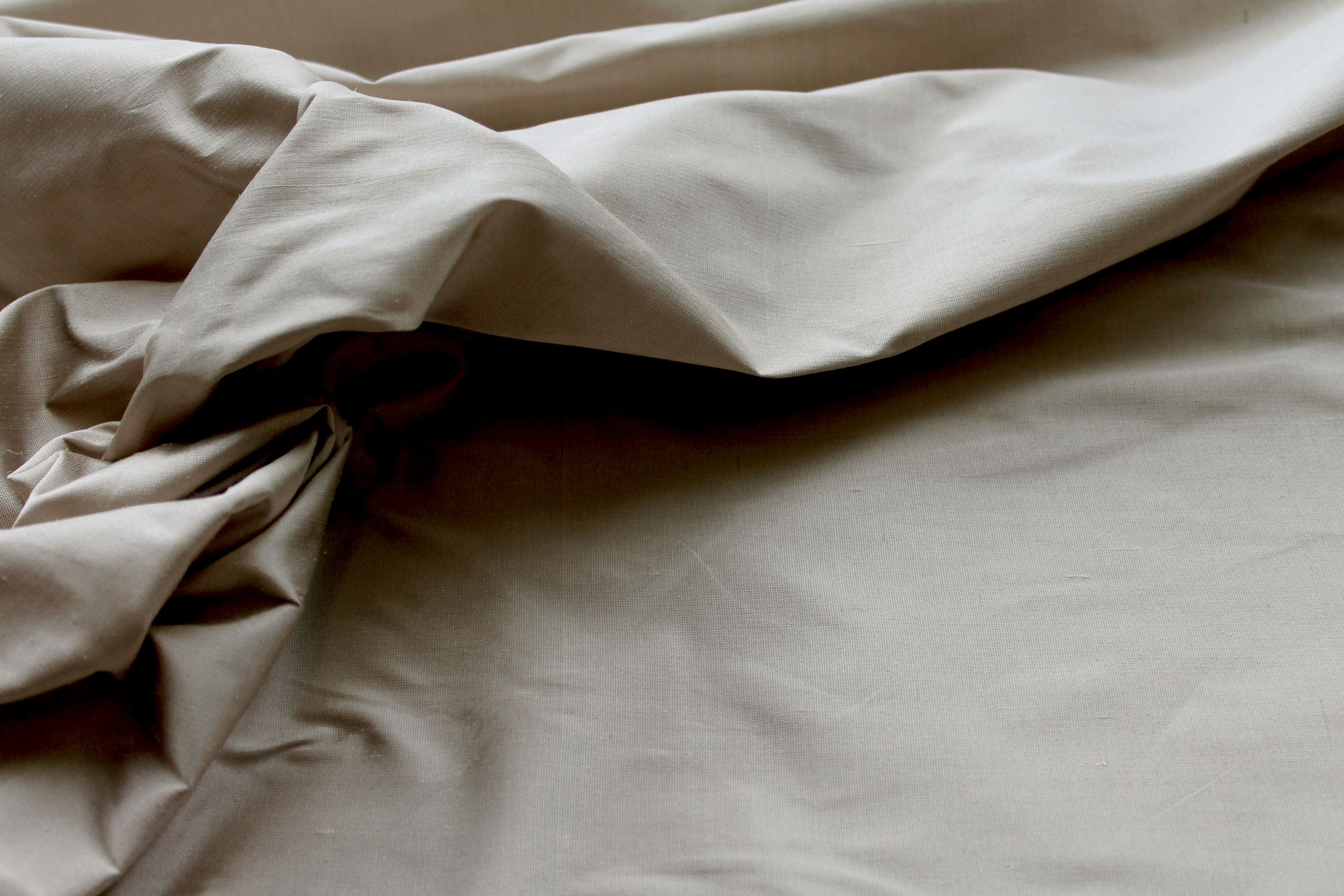 Silk Dupion - Oyster - B99 fabric, image 5 of 6