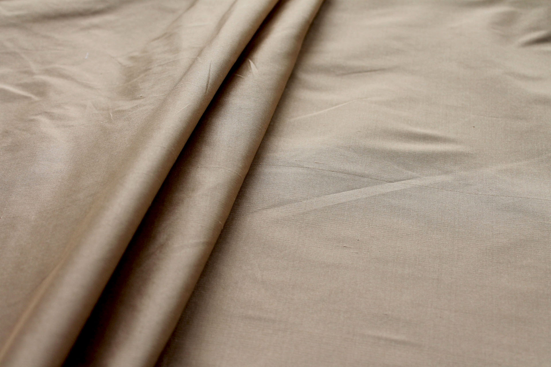 Silk Dupion - Pale Gold - B07 fabric, image 6 of 6