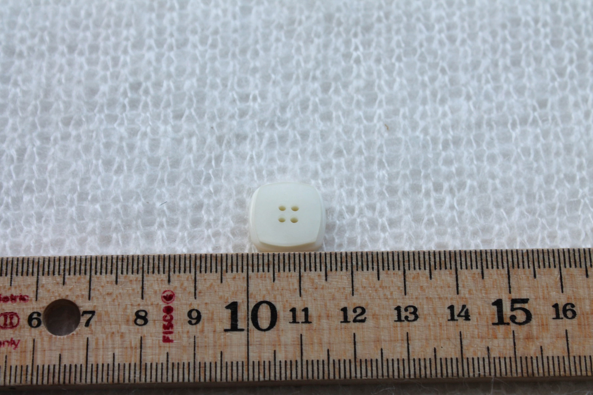 Square "Shell" Resin Inlay Button - Ivory - 1.5cm, image 4 of 4