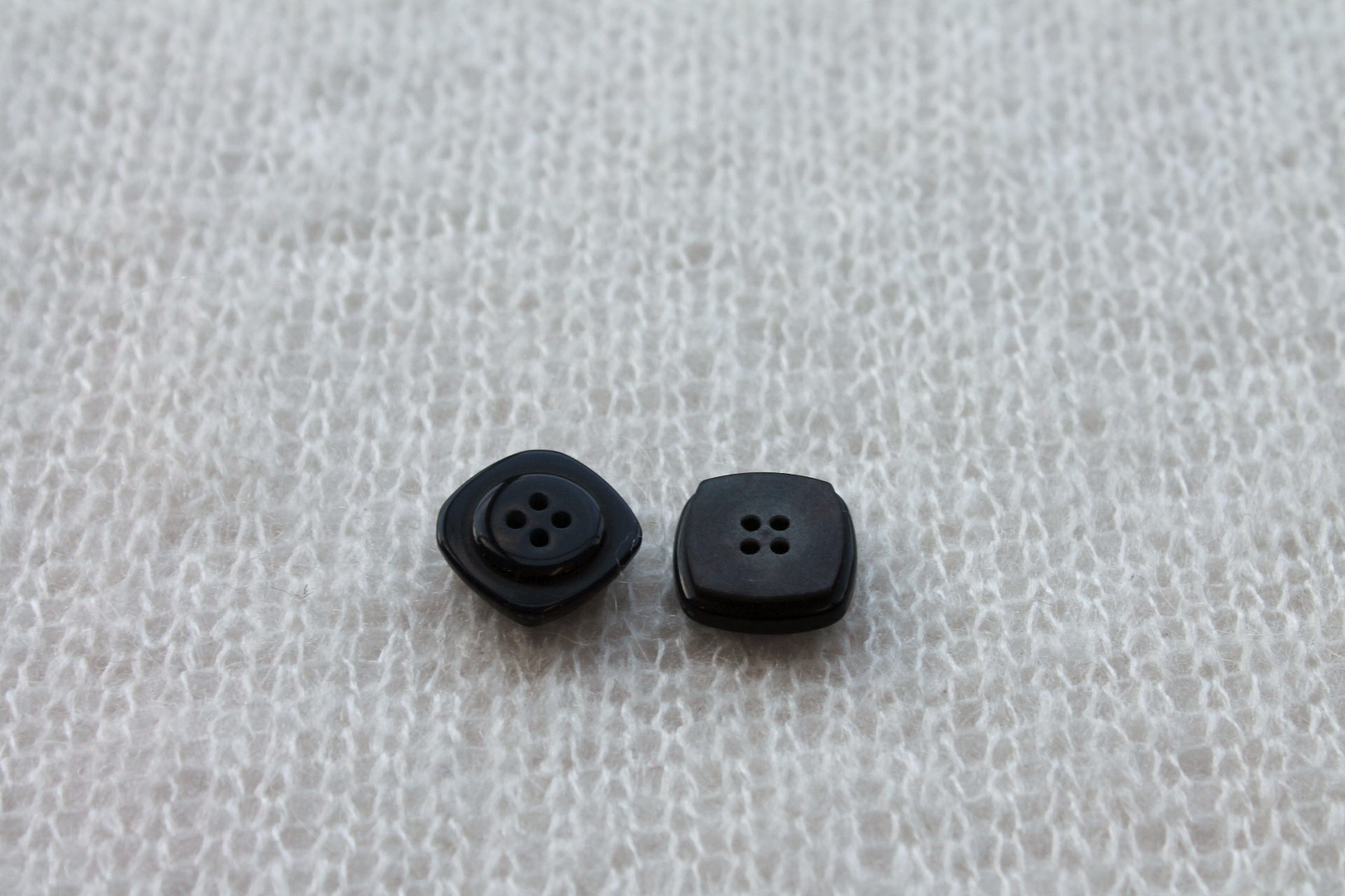 Square "Shell" Resin Inlay Button - Midnight - 1.5cm, image 2 of 4
