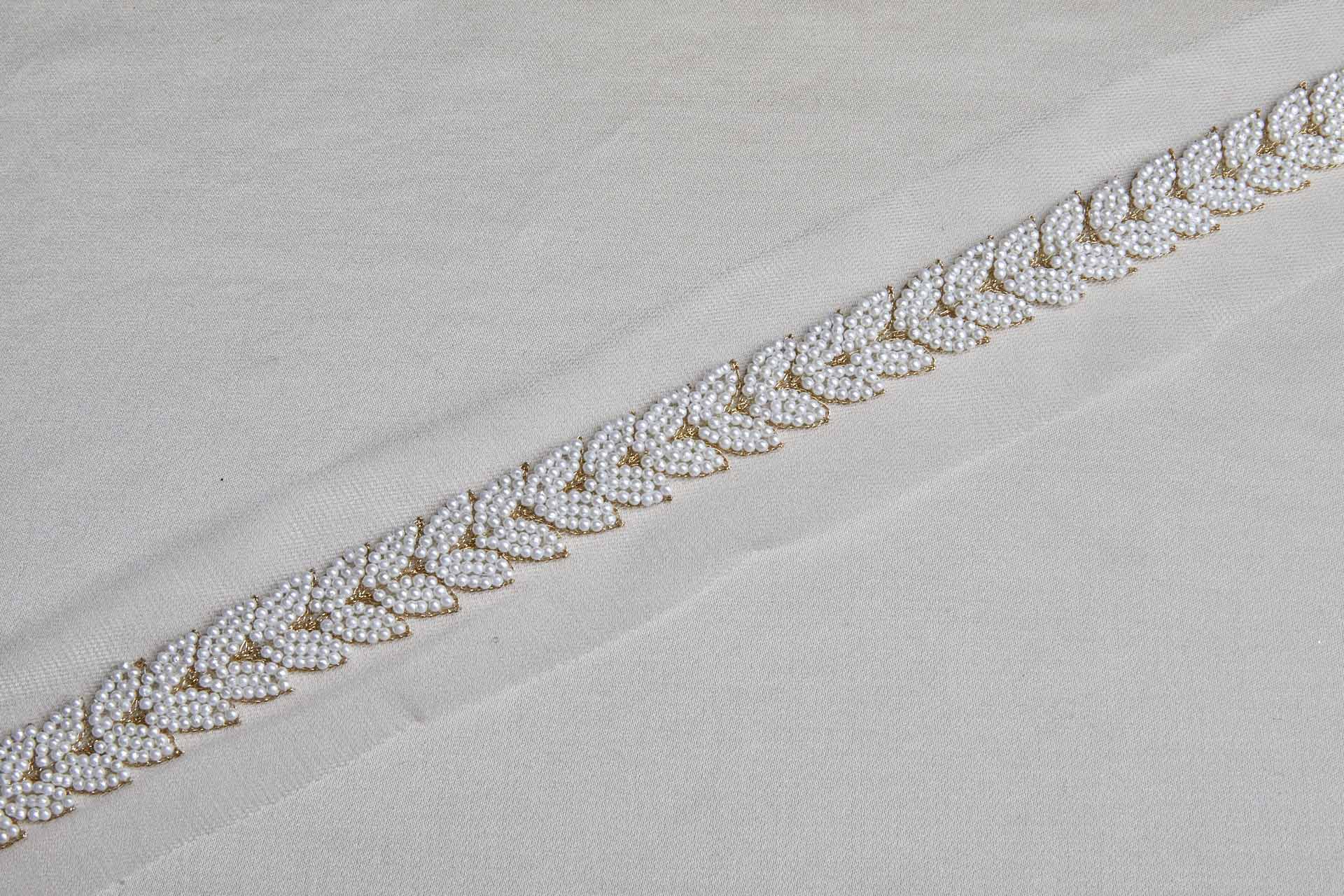 Pearl and Metal Work Leaf Trim - Gold and Ivory, image 4 of 6