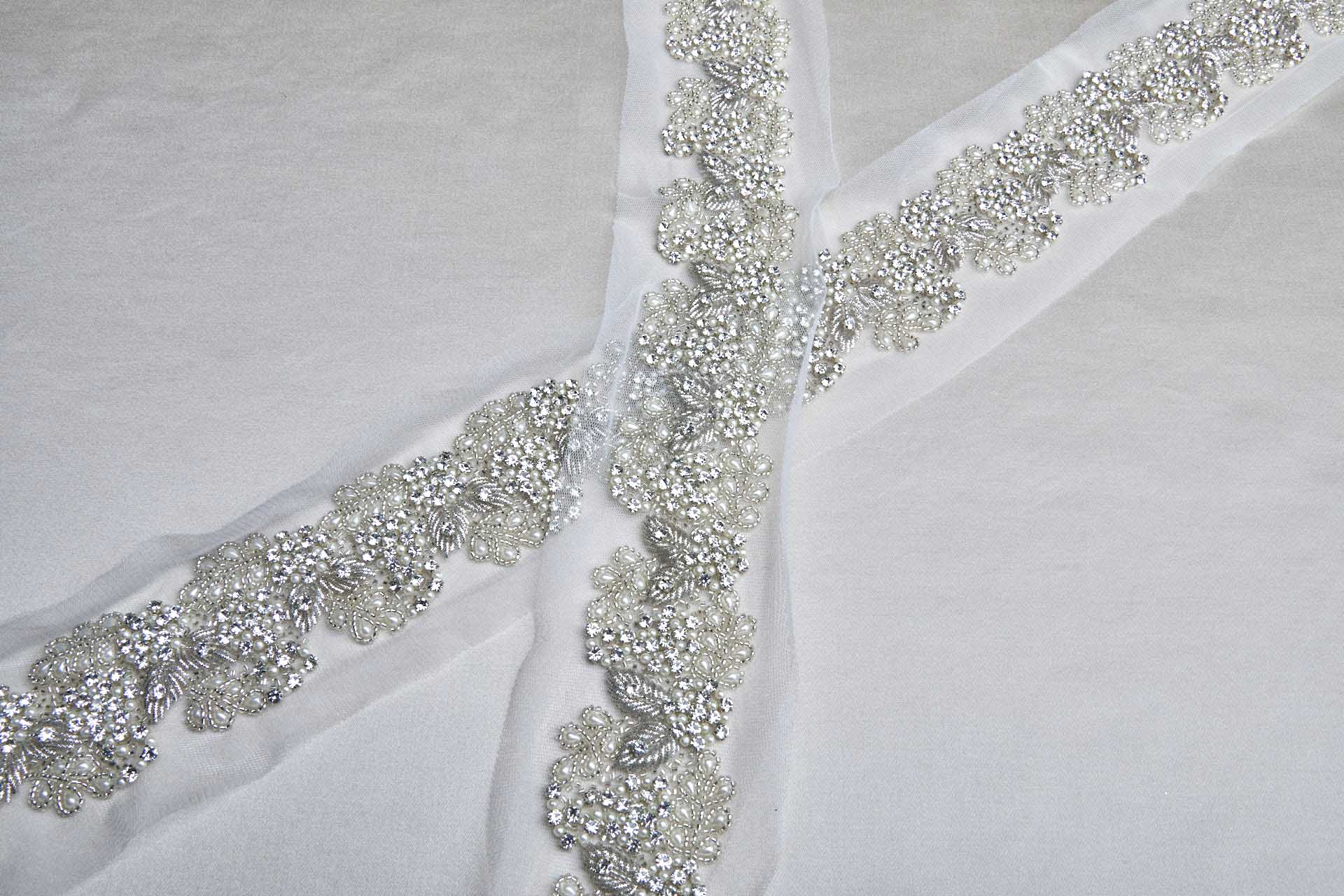 Beaded Diamanté Pearl Trim in Ivory and Silver, image 3 of 4