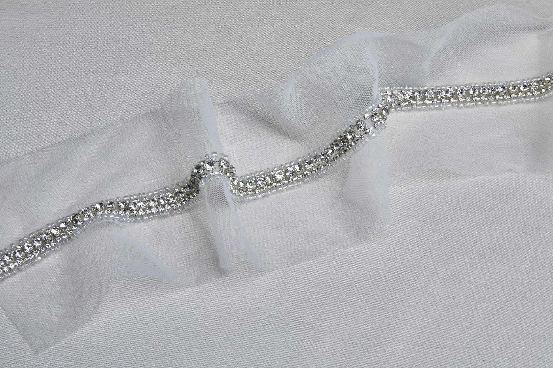 Clear Seed Beads and Diamante Trim in Silver, image 2 of 4