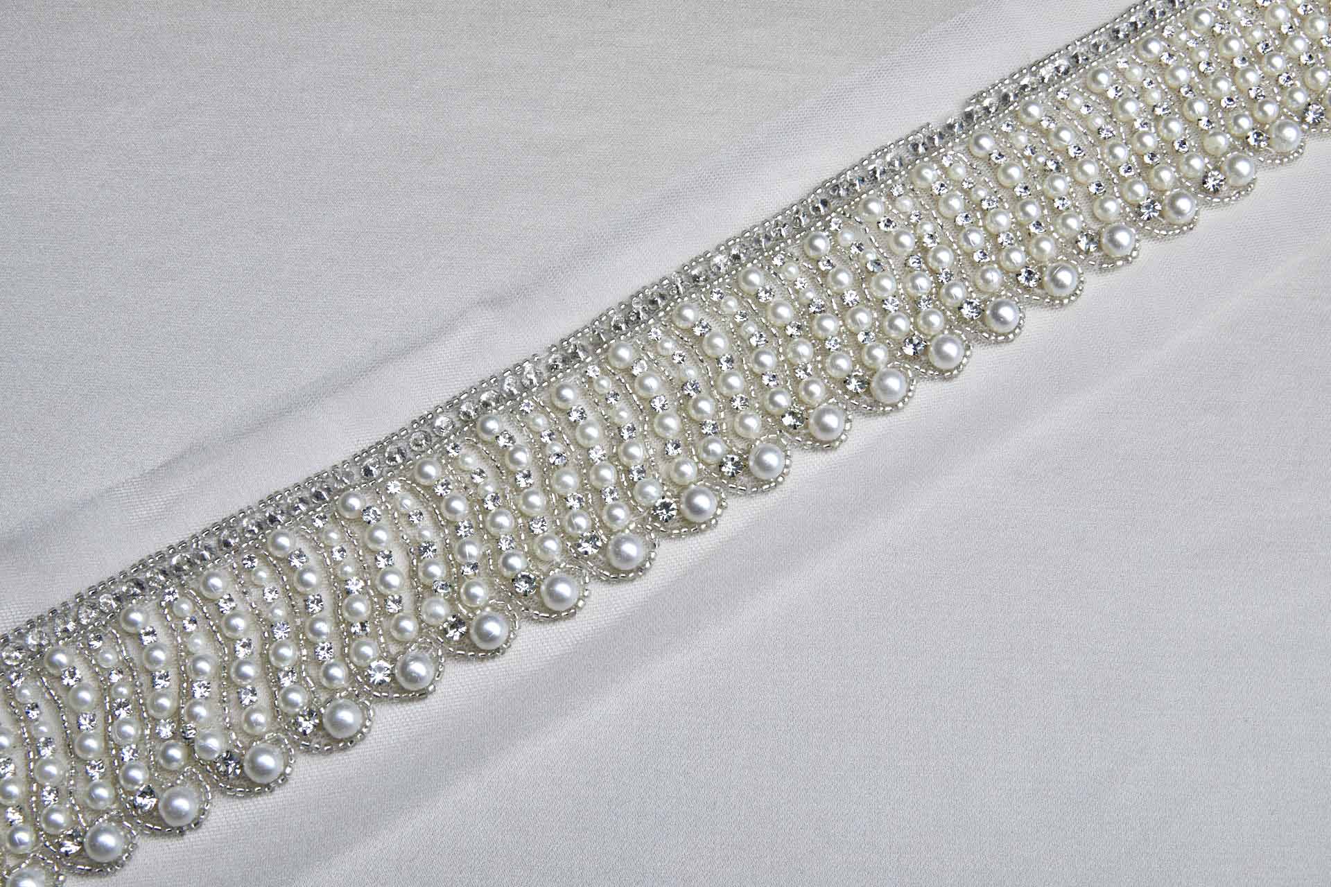 Art Deco Beaded Diamante & Pearl Trim in Ivory and Silver, image 3 of 6