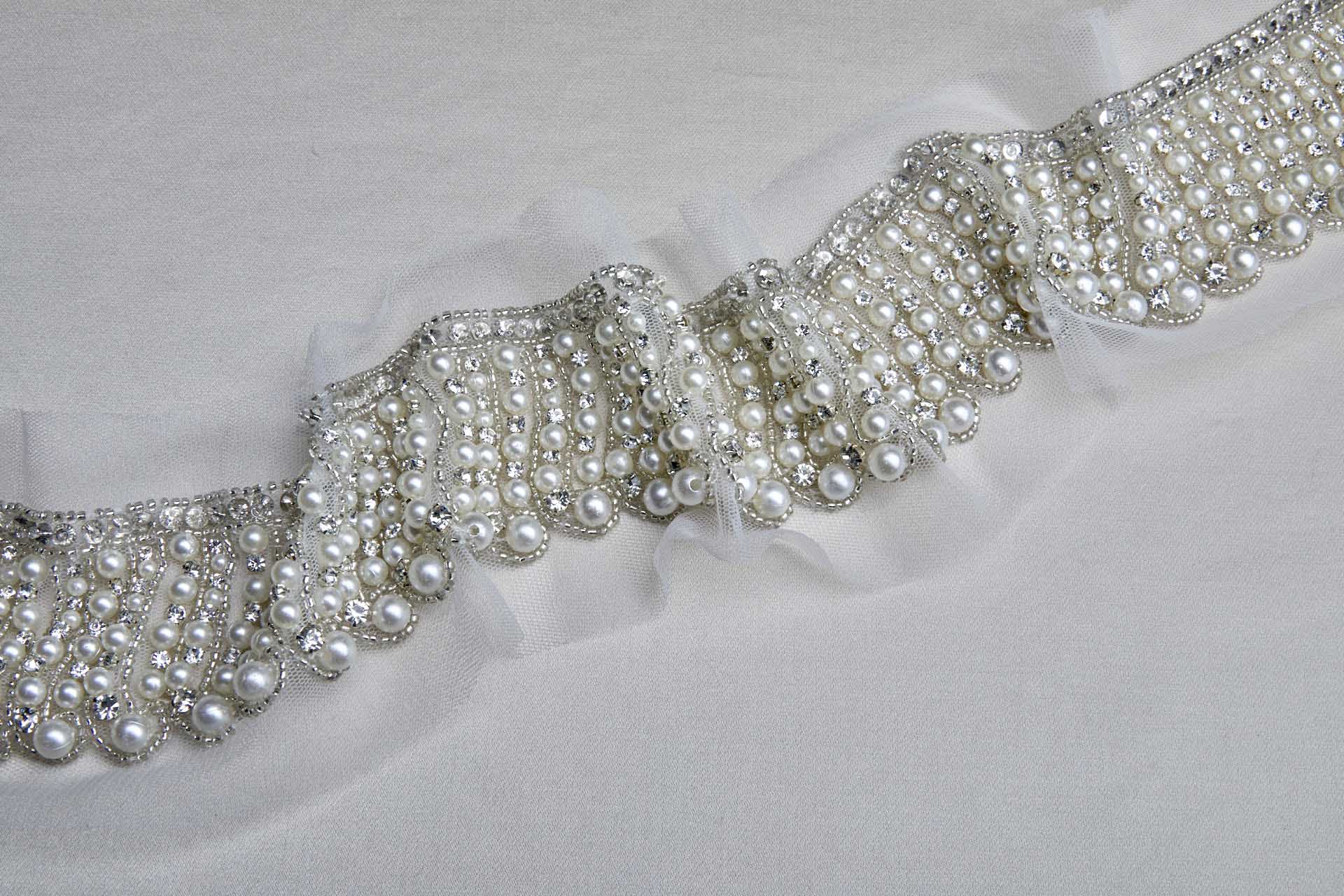 Art Deco Beaded Diamante & Pearl Trim in Ivory and Silver, image 4 of 6