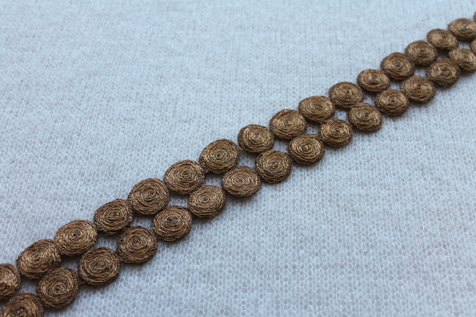 Metallic Circle Embroidery Trim in Gold Thread, image 2 of 4