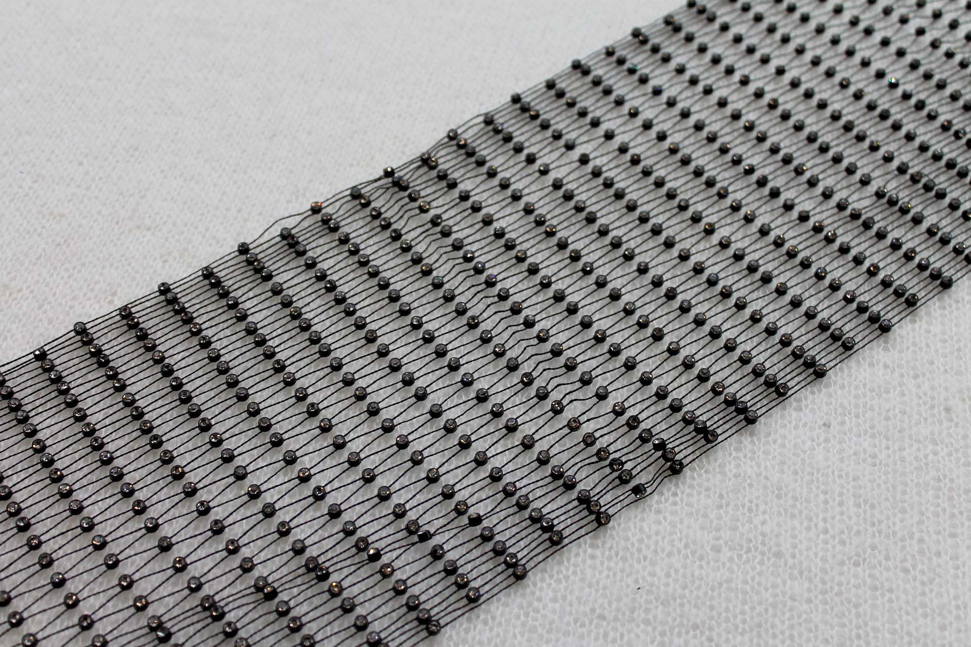 Diamanté Net - Black trim, image 2 of 4
