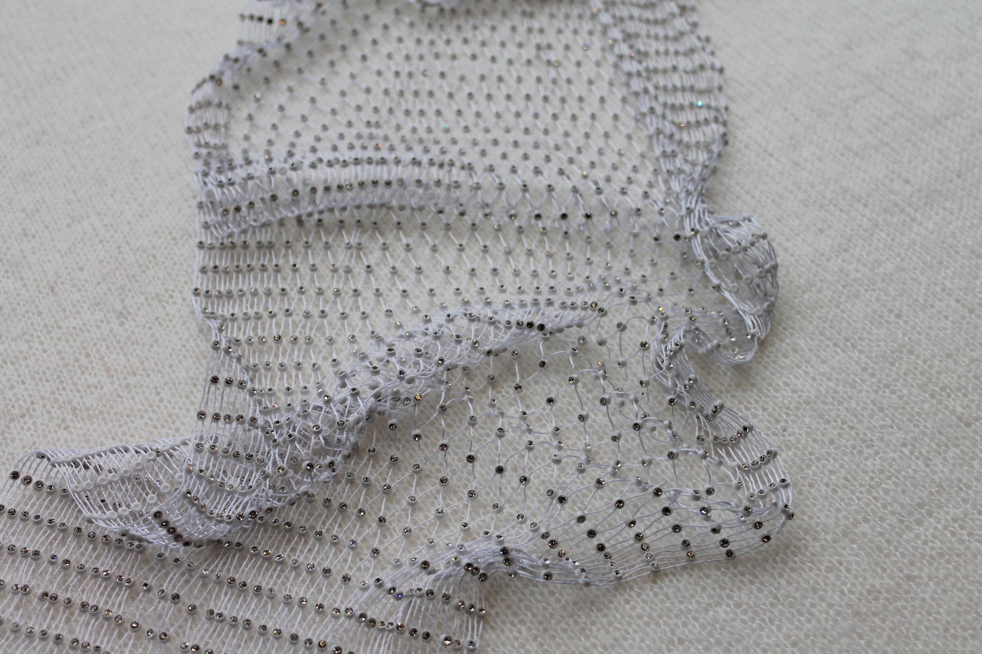 Diamanté Net - White trim, image 4 of 5