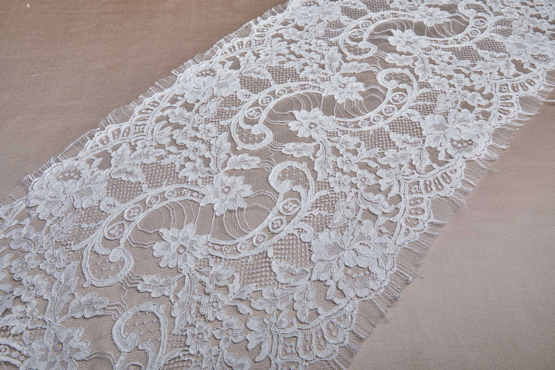 Corded Leavers Lace Scroll Border Trim - Pale Ivory, image 5 of 8