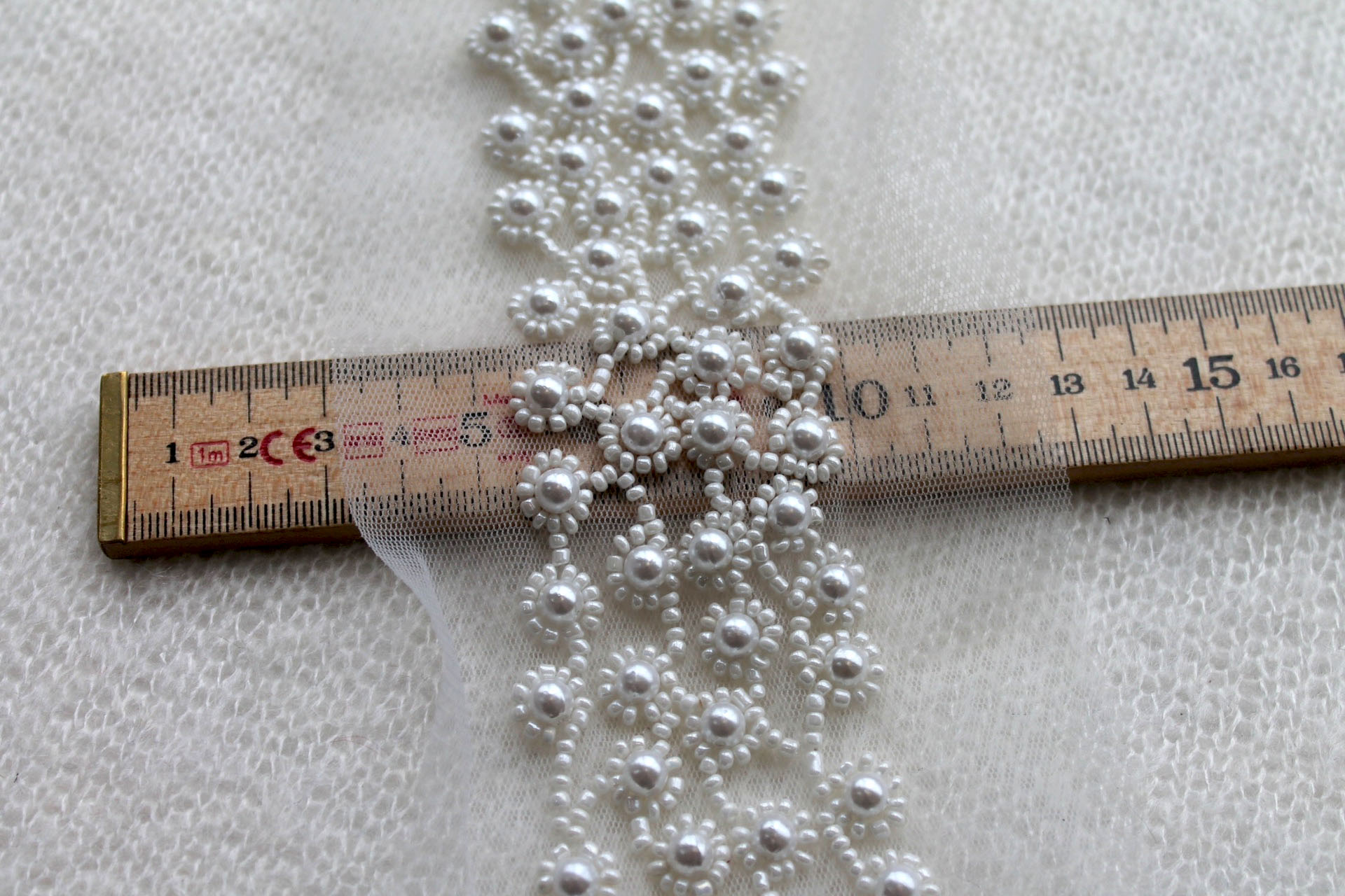 White Pearl and Glass Bead Trim, image 2 of 6