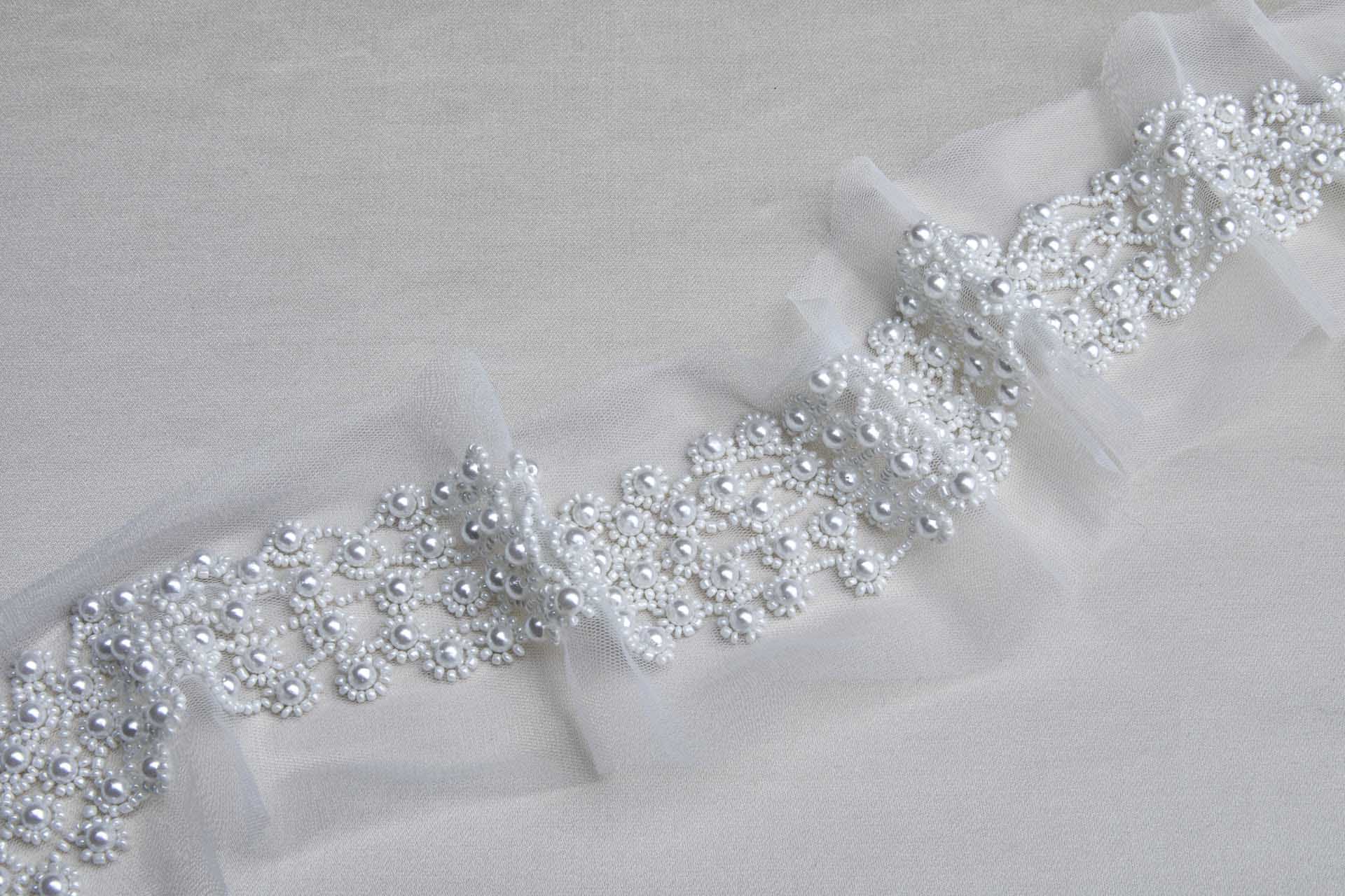 White Pearl and Glass Bead Trim, image 3 of 6