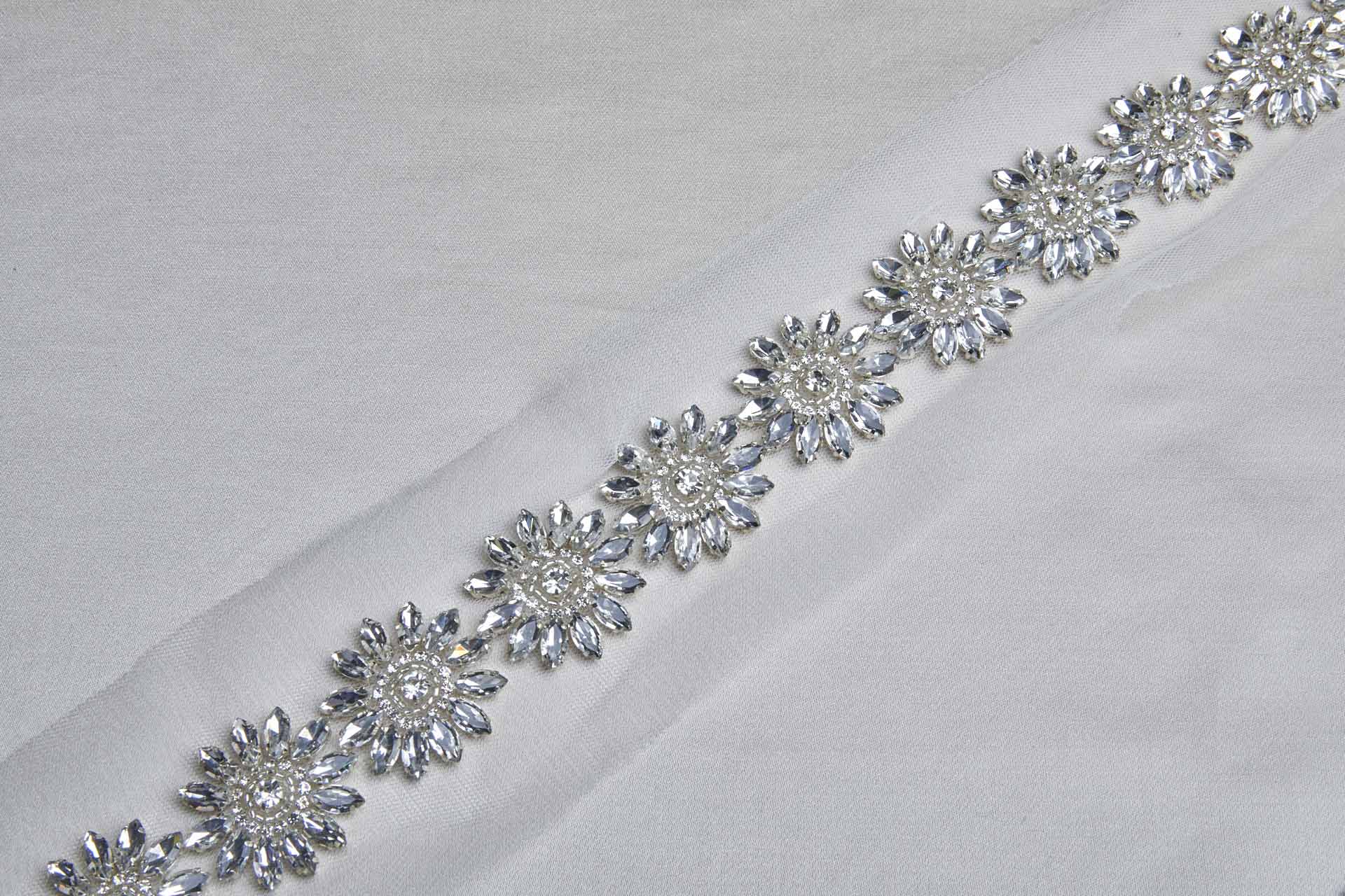 Diamante Flower Trim - Clear / Silver, image 6 of 6