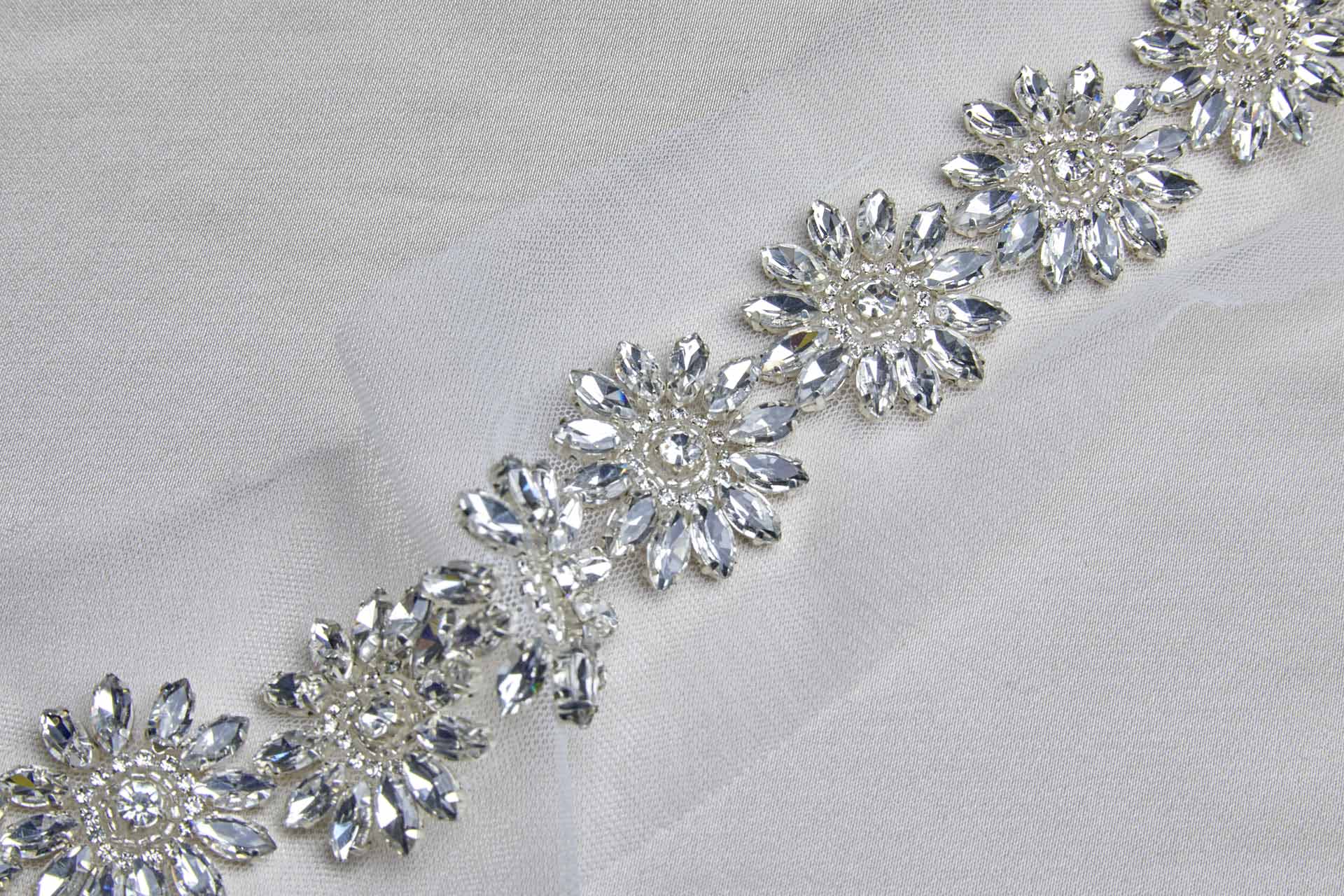 Diamante Flower Trim - Clear / Silver, image 4 of 6