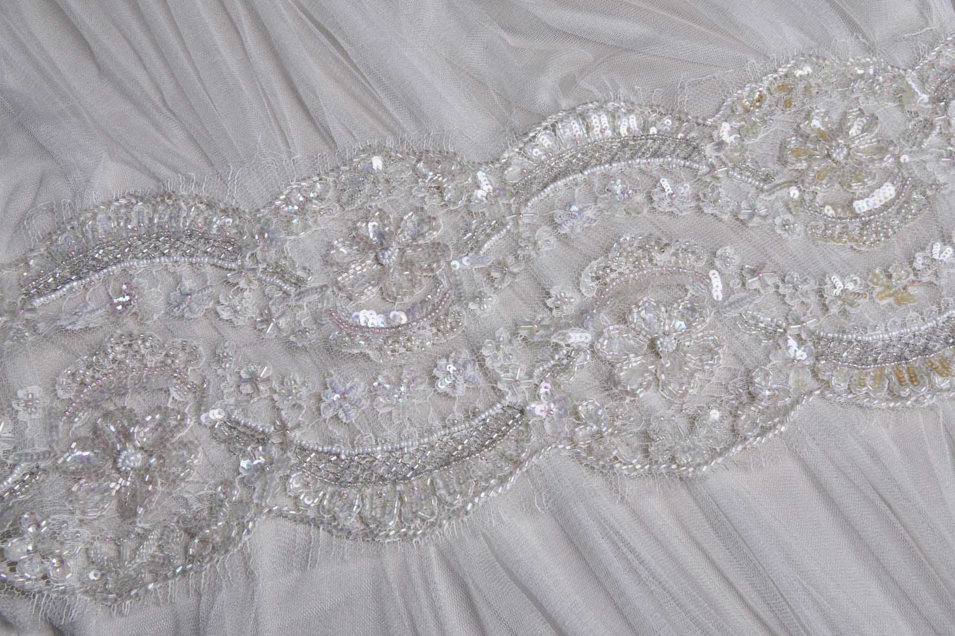 Double Scalloped AB Beaded and Sequinned Leavers Lace Trim in Ivory, image 5 of 9