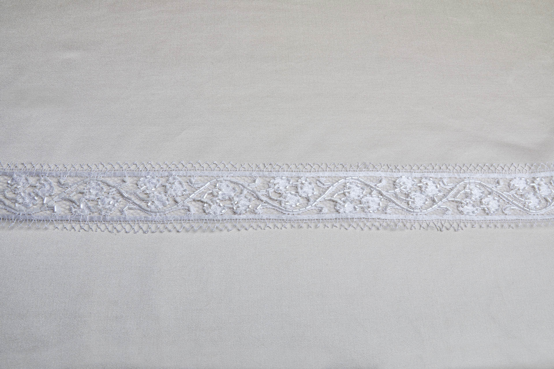 Beaded Leavers Lace Band Trim - Off White, image 2 of 5