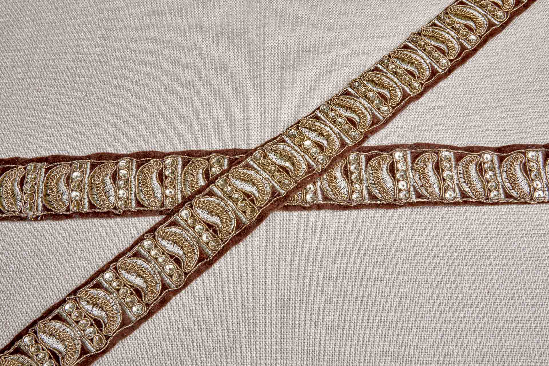 Mango Motif Trim - Gold on Brown
