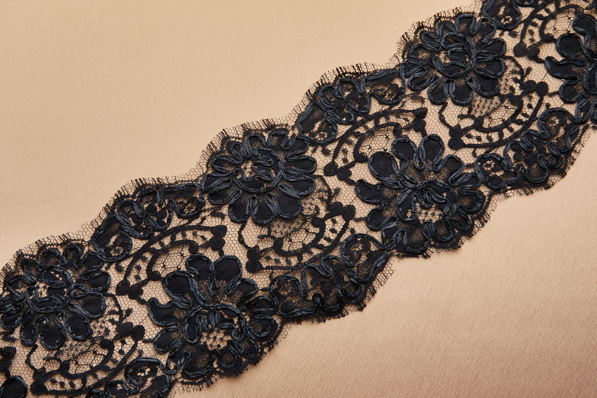 Floral Leavers Lace Trim Raffia Corded - Black, image 6 of 7