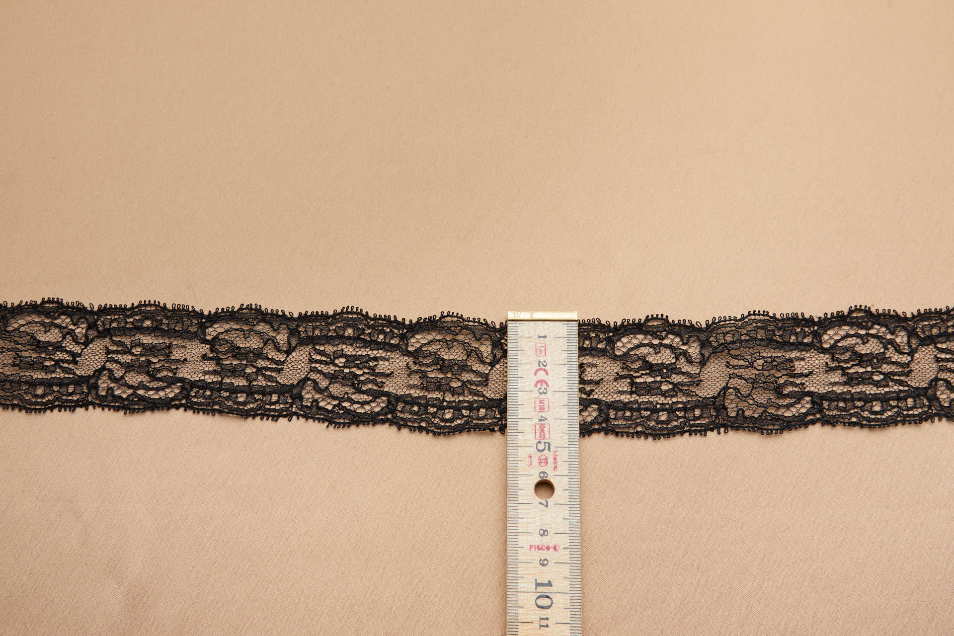 Double Scallop Floral Scroll Chantilly Lace Trim - Black, image 4 of 7