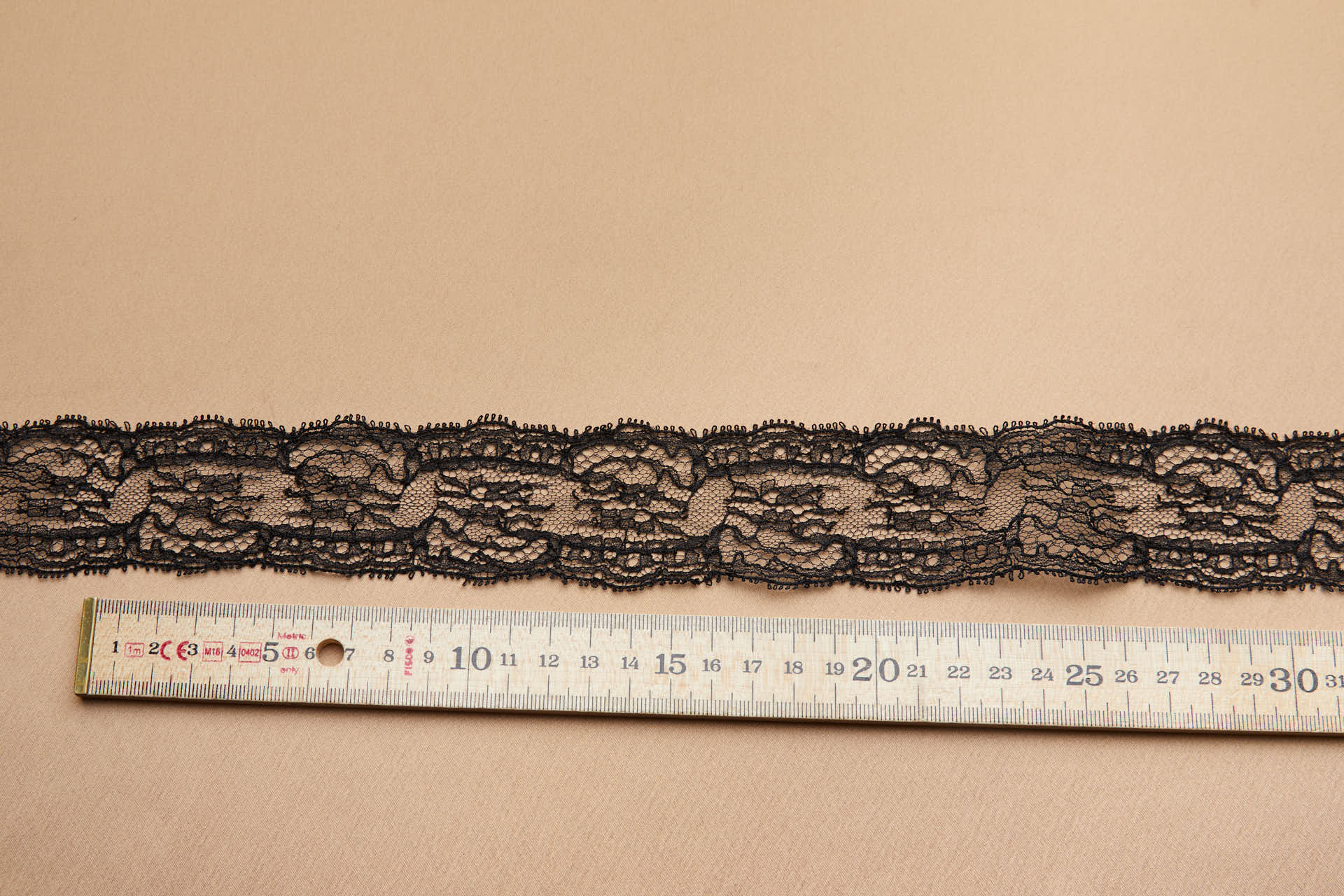 Double Scallop Floral Scroll Chantilly Lace Trim - Black, image 5 of 7