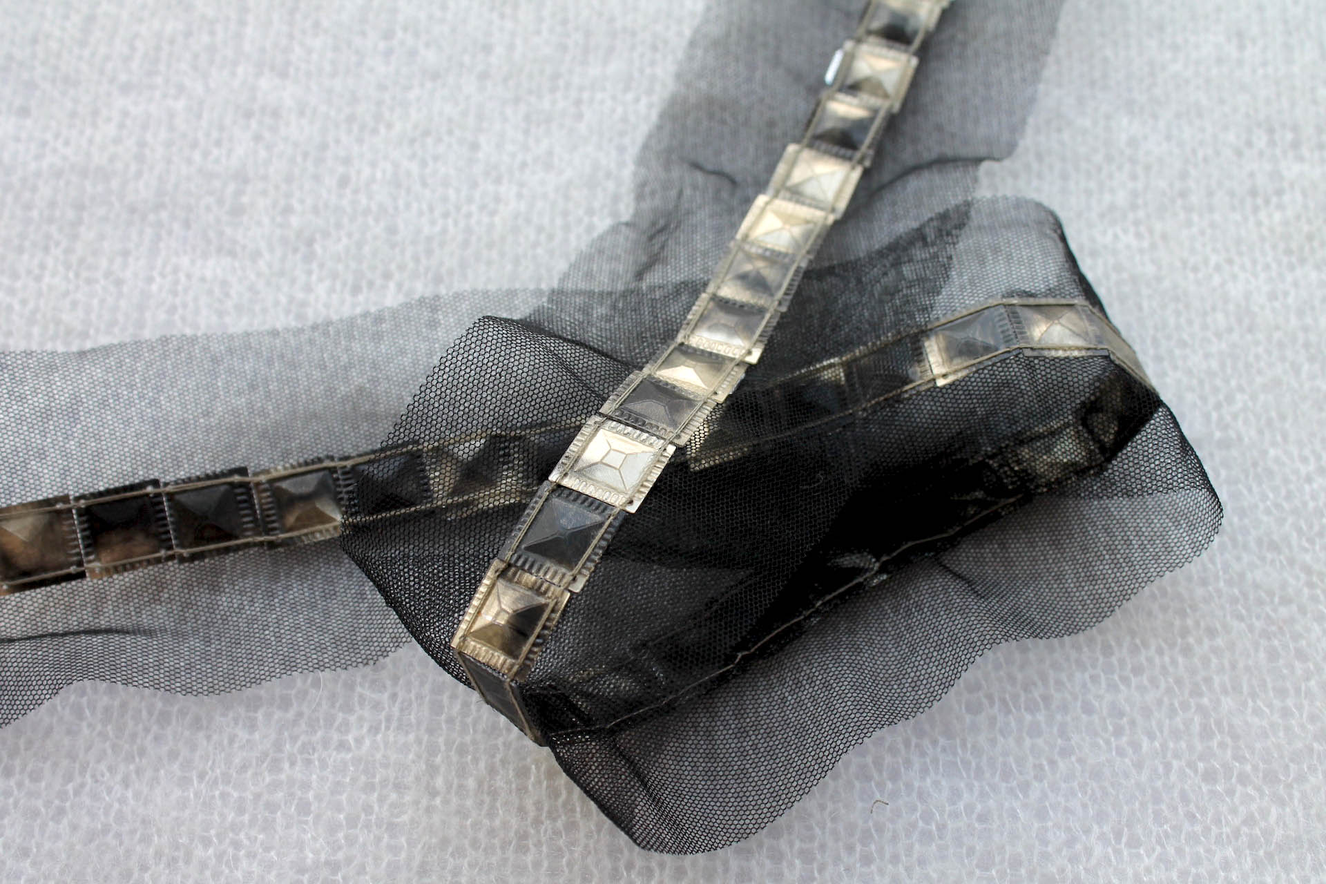 Stud Sequin Trim - Tarnished Gold - Single, image 4 of 5
