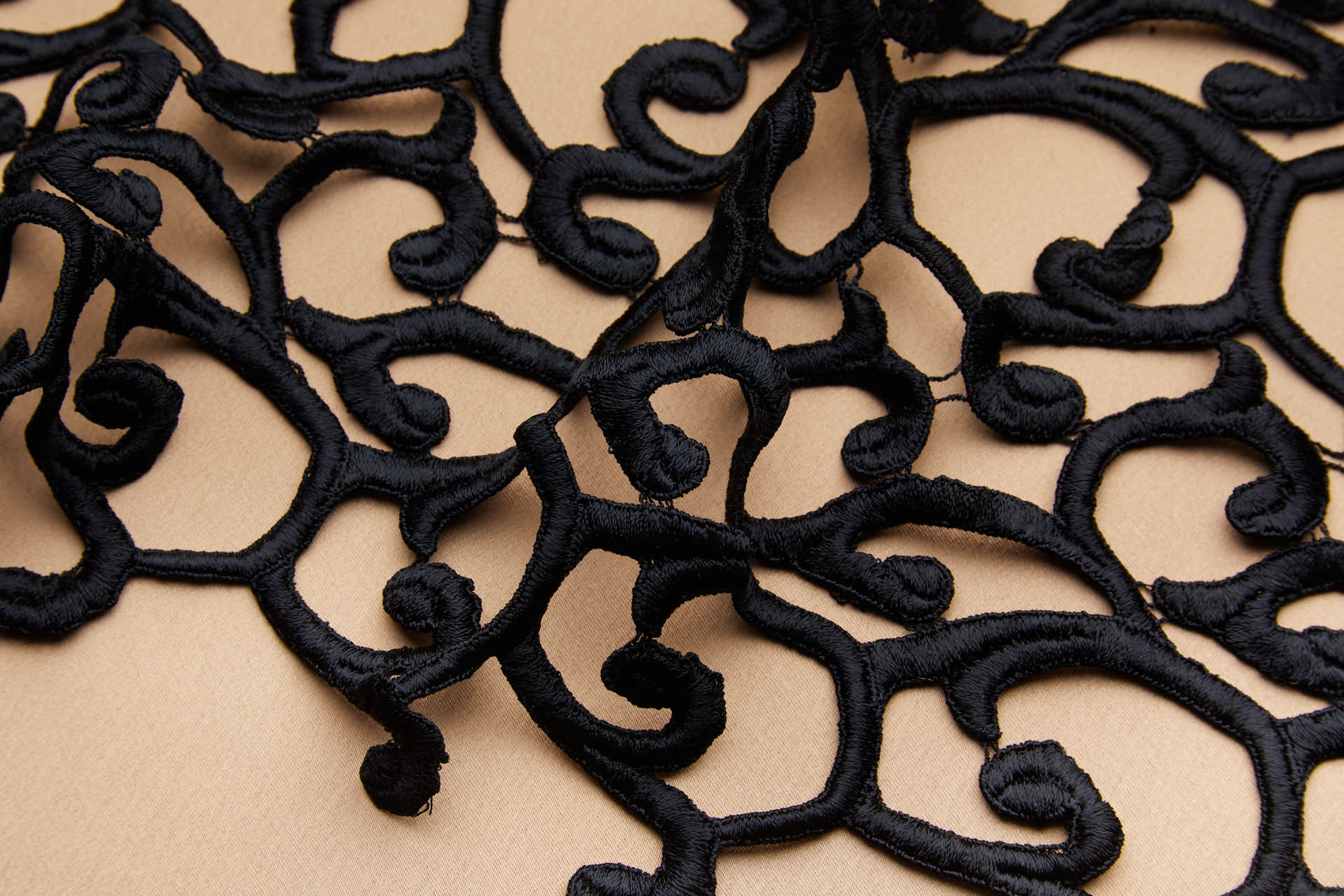 Large Scroll Guipure Trim - Black
