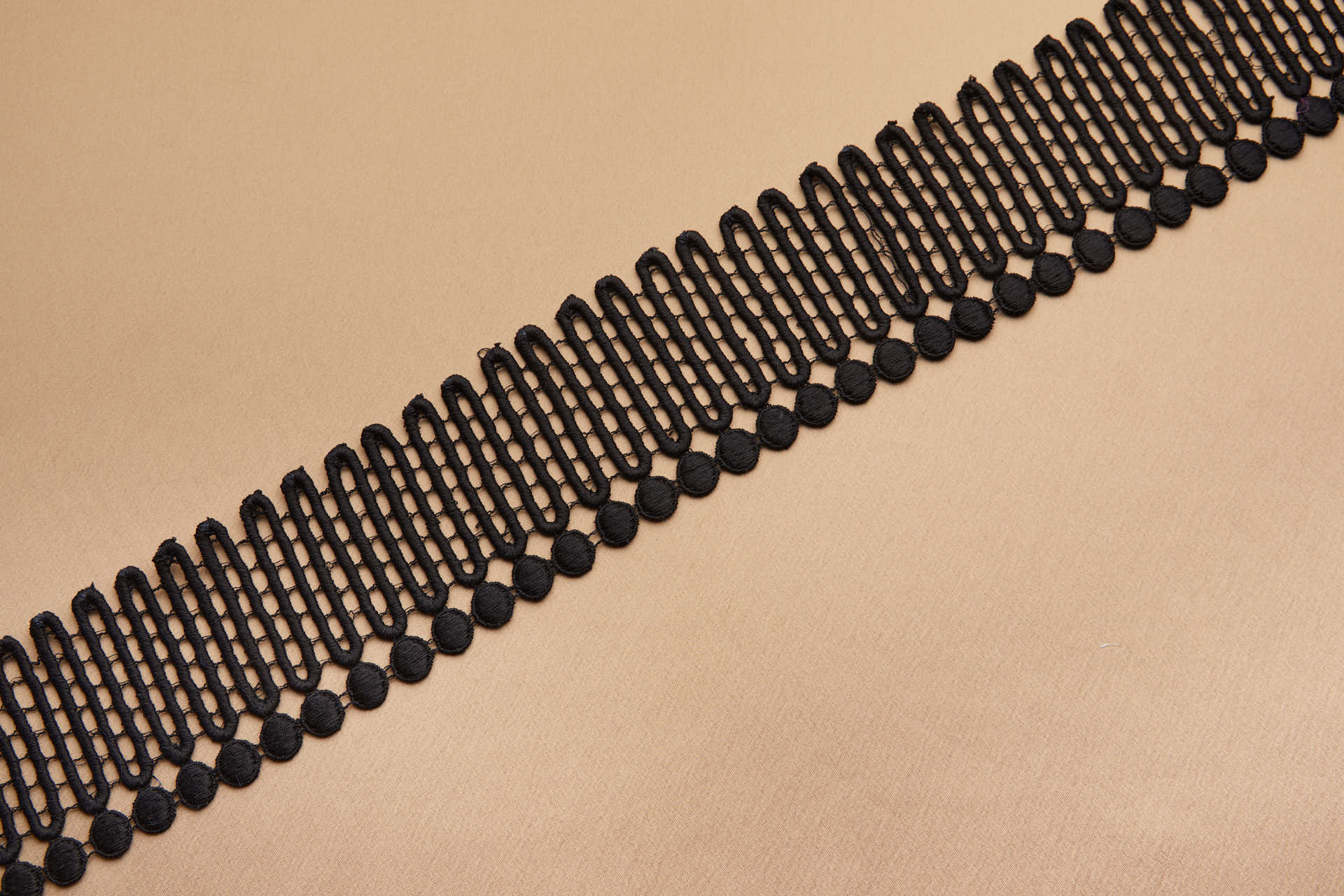 Circle and Squiggle Guipure Trim - Black, image 8 of 9