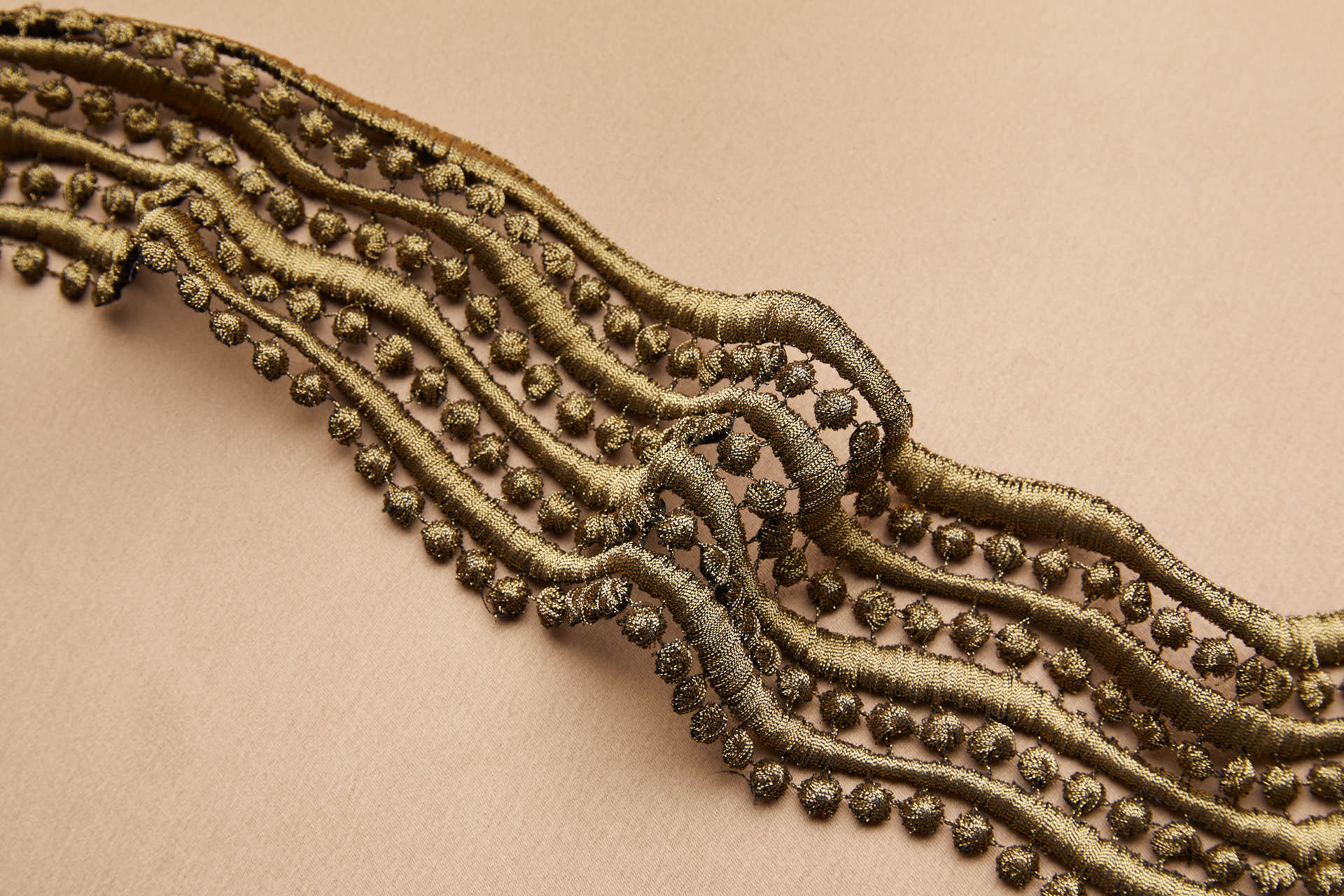 Guipure Wave and Dots Lace - Dark Gold trim