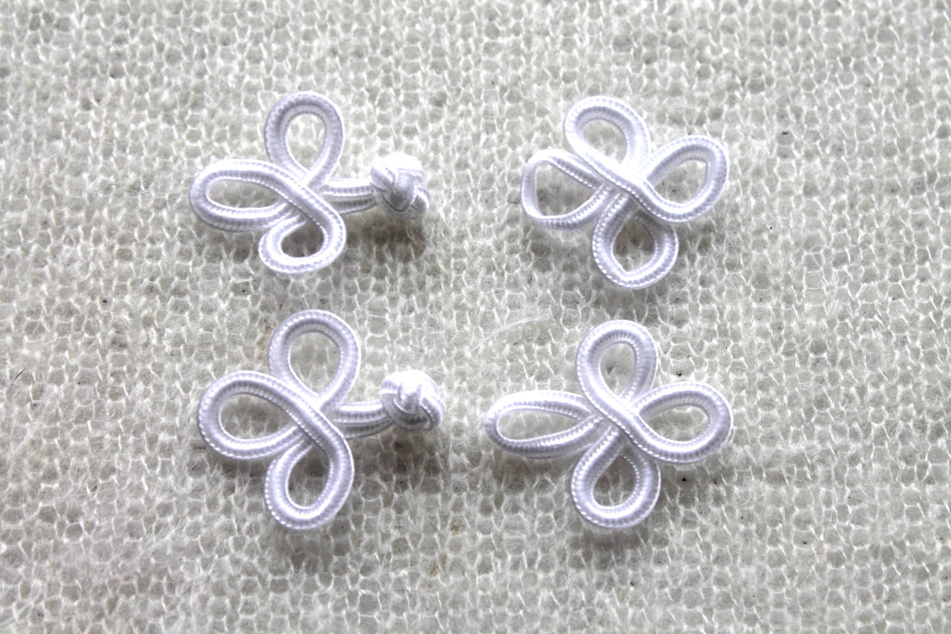 Small White Frog Fastening button, image 6 of 6