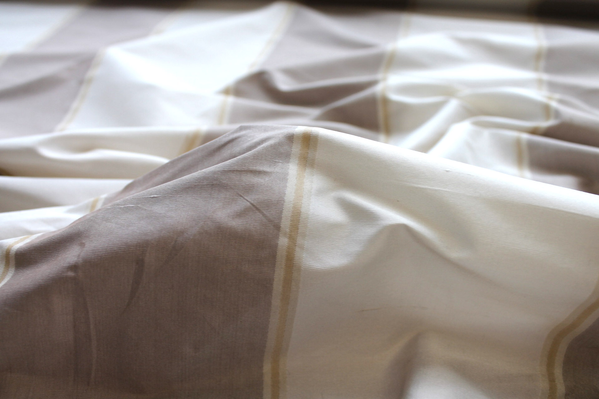 Wide Striped Silk Dupion in Off White and Ecru with Pale Gold fabric, image 2 of 6