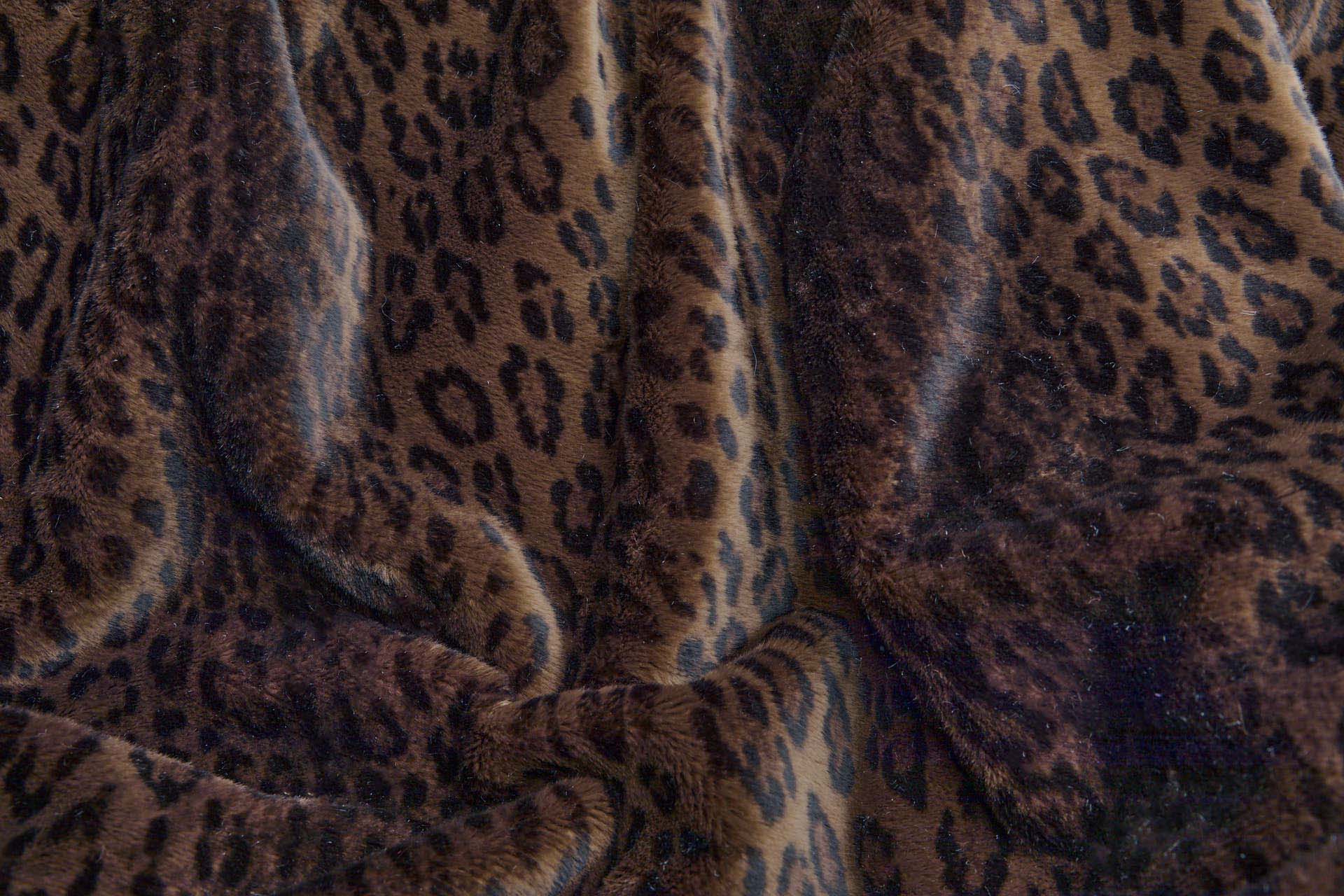 Faux Fur - Rich Brown Short Pile Leopard - Buy Fabric - Worldwide 