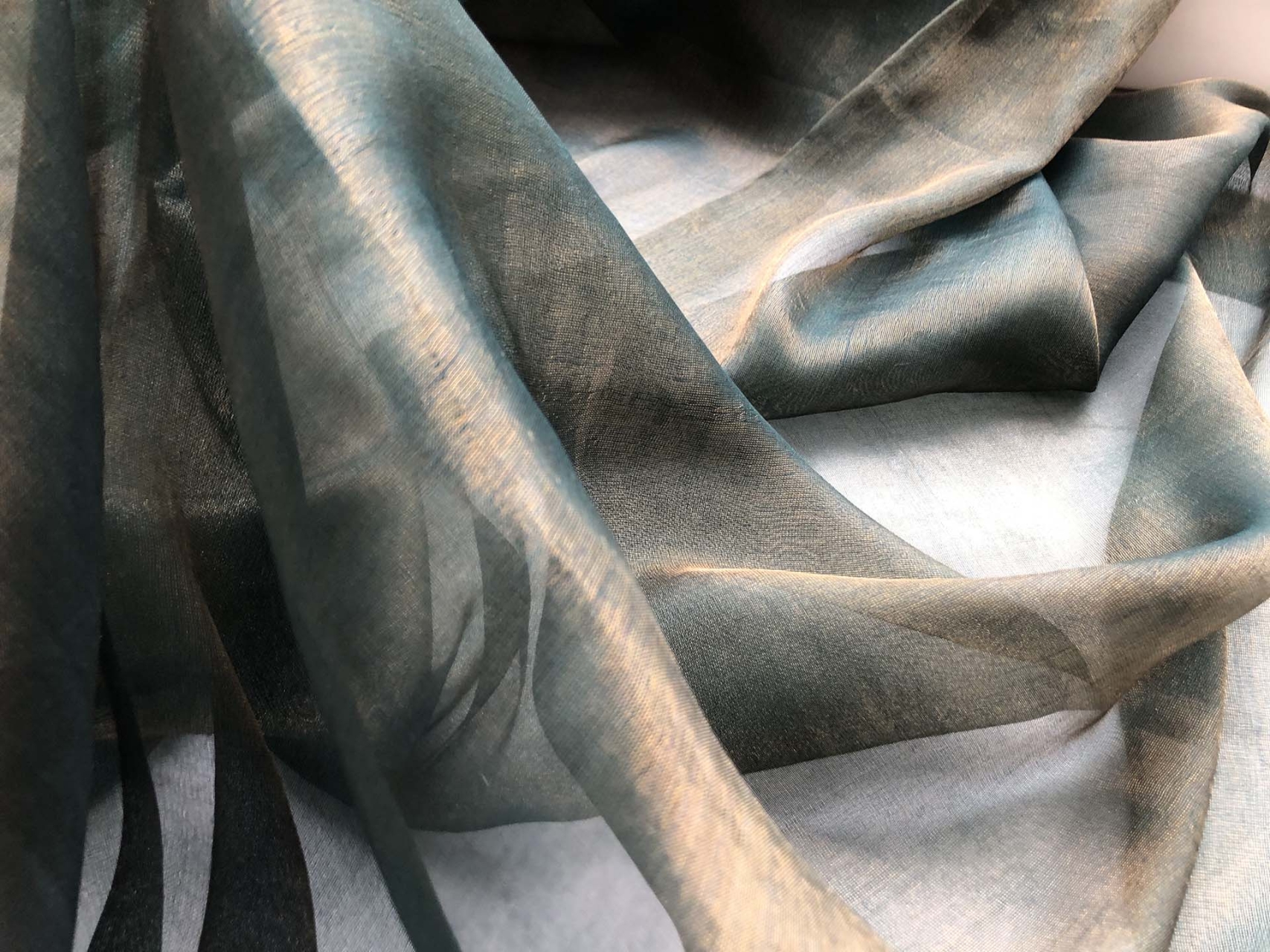 Silk Metallic Chiffon - Dark Green/Gold - Buy Fabric - Worldwide