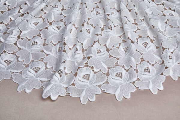 Geometric Rose Guipure Lace - Ivory fabric