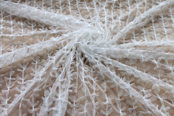 Mini Ribbon Bows on Tulle in Ivory fabric