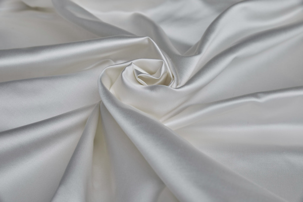 Silk/Cotton Duchesse Satin - Ivory fabric
