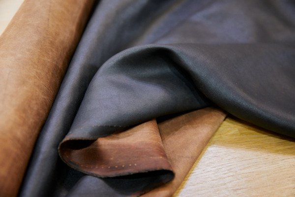 Mud Silk - Satin - Old Copper / Black fabric