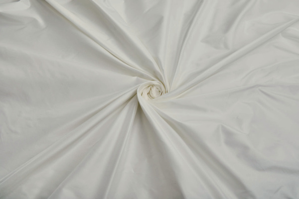 Paler Ivory Silk Taffeta fabric